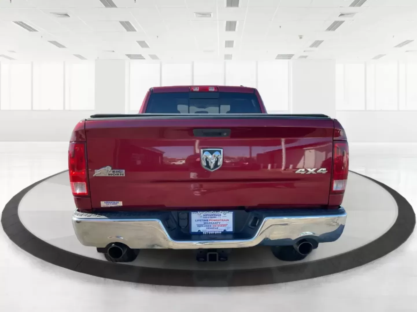 2012 Ram 1500 SLT (1C6RD7GT9CS) with an HEMI 5.7L V-8 variable valve control engine, located at 1951 S Dayton Lakeview Rd., New Carlisle, OH, 45344, (937) 908-9800, 39.890999, -84.050255 - 2012 Ram 1500 SLT - Photo#3