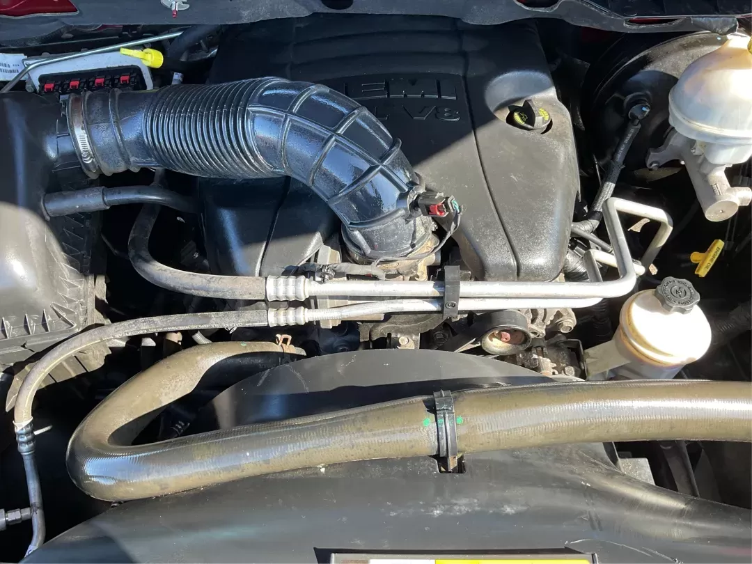 2012 Ram 1500 SLT (1C6RD7GT9CS) with an HEMI 5.7L V-8 variable valve control engine, located at 1951 S Dayton Lakeview Rd., New Carlisle, OH, 45344, (937) 908-9800, 39.890999, -84.050255 - 2012 Ram 1500 SLT - Photo#10