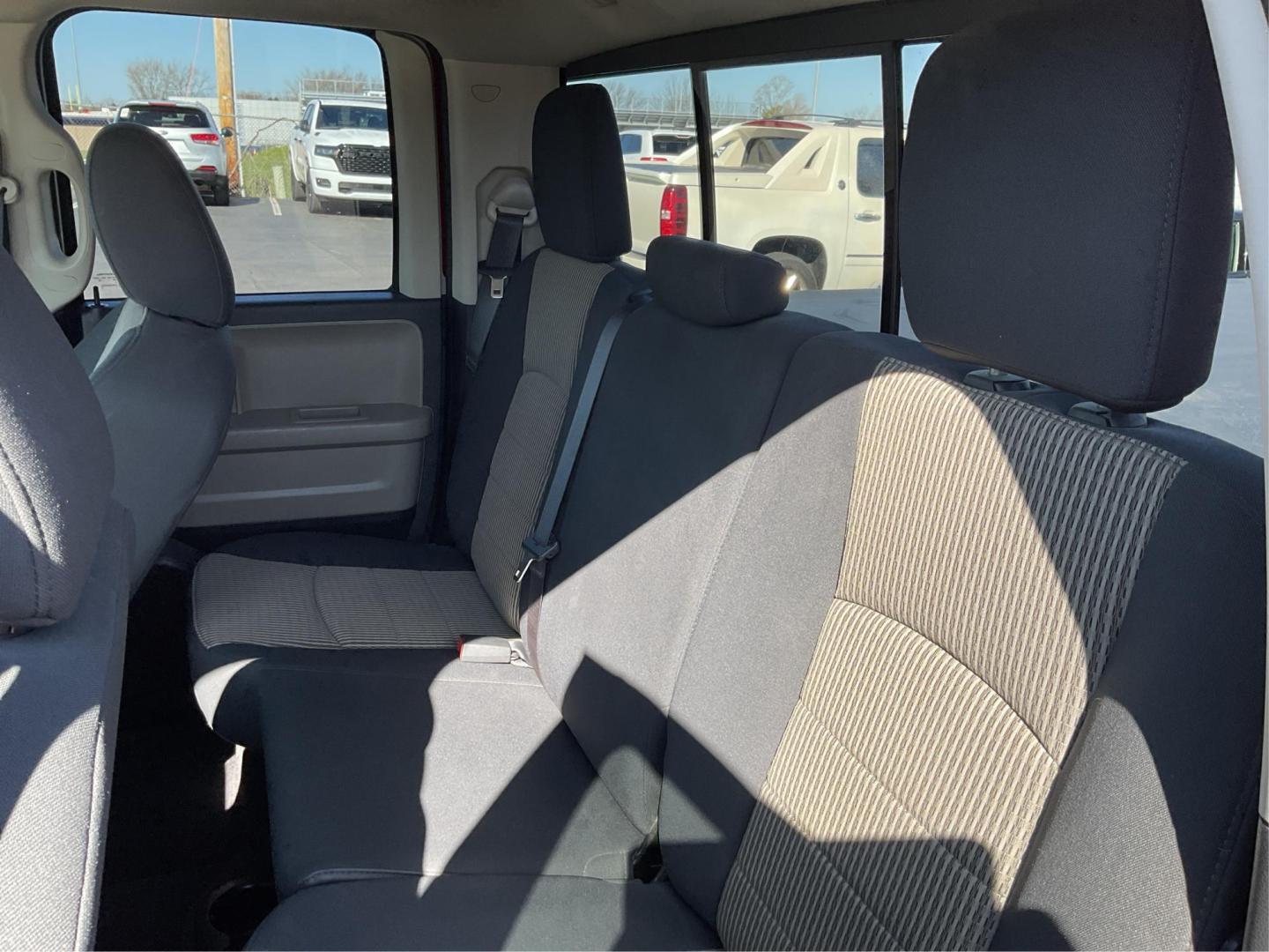 2012 Ram 1500 SLT (1C6RD7GT9CS) with an HEMI 5.7L V-8 variable valve control engine, located at 8750 N County Rd 25A, Piqua, OH, 45356, (937) 908-9800, 40.164391, -84.232513 - 2012 Ram 1500 SLT - Photo#9