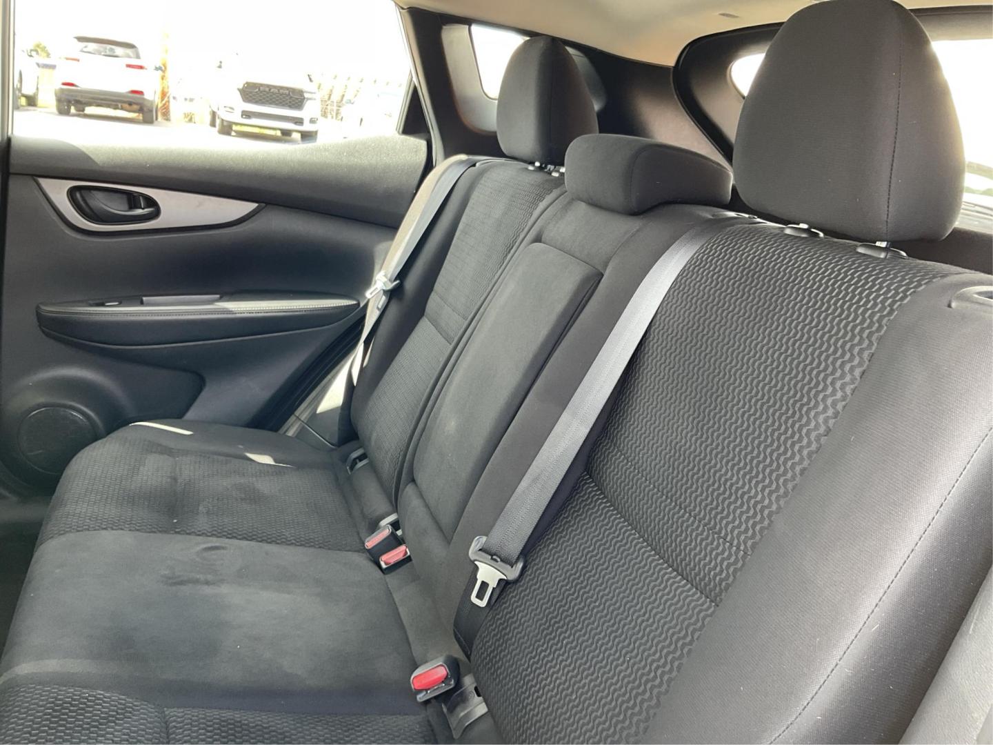 2018 Nissan Rogue Sport S (JN1BJ1CRXJW) with an 2L I-4 gasoline direct injection engine, located at 1951 S Dayton Lakeview Rd., New Carlisle, OH, 45344, (937) 908-9800, 39.890999, -84.050255 - 2018 Nissan Rogue Sport S - Photo#9