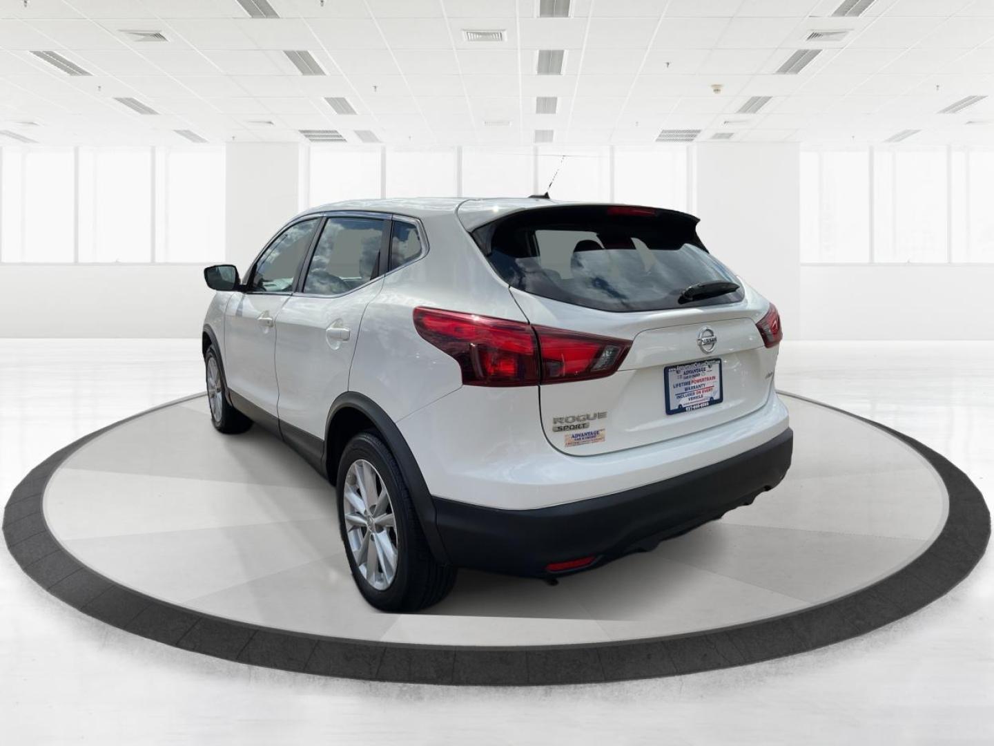 2018 Nissan Rogue Sport S (JN1BJ1CRXJW) with an 2L I-4 gasoline direct injection engine, located at 1951 S Dayton Lakeview Rd., New Carlisle, OH, 45344, (937) 908-9800, 39.890999, -84.050255 - 2018 Nissan Rogue Sport S - Photo#4