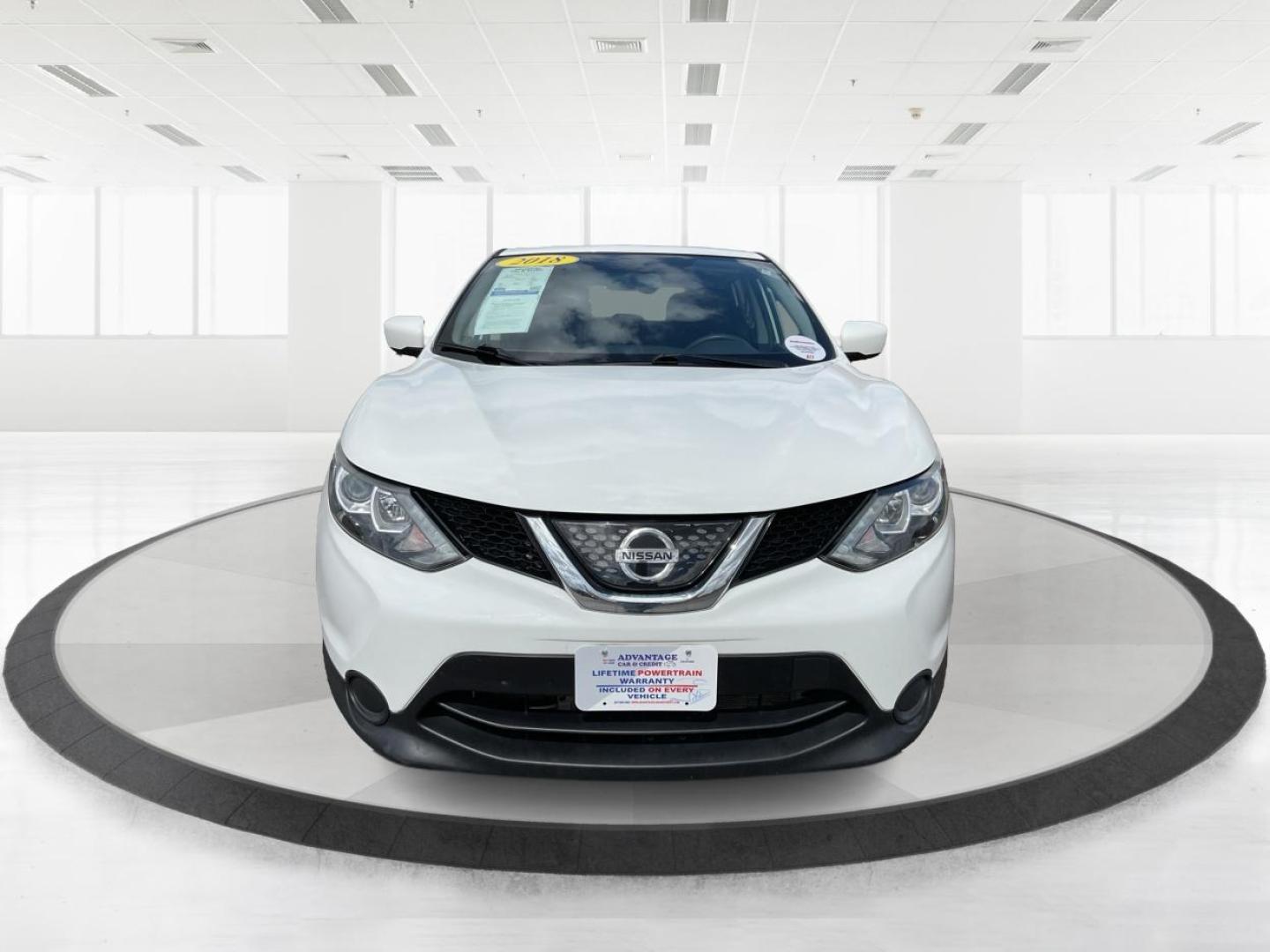 2018 Nissan Rogue Sport S (JN1BJ1CRXJW) with an 2L I-4 gasoline direct injection engine, located at 1951 S Dayton Lakeview Rd., New Carlisle, OH, 45344, (937) 908-9800, 39.890999, -84.050255 - 2018 Nissan Rogue Sport S - Photo#6