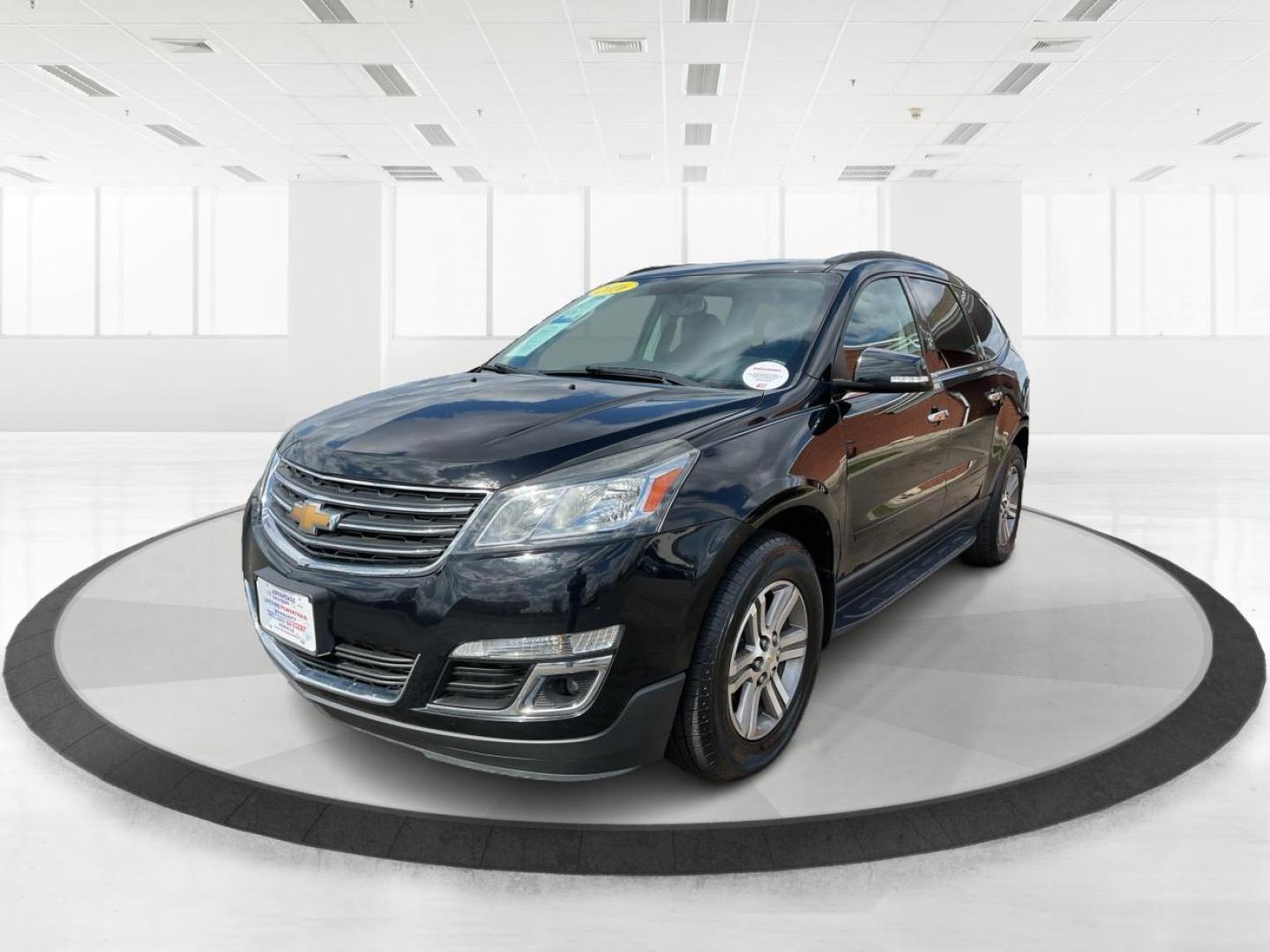 2016 Chevrolet Traverse 1LT (1GNKRGKD2GJ) with an 3.6L V-6 gasoline direct injection engine, located at 1184 Kauffman Ave, Fairborn, OH, 45324, (937) 908-9800, 39.807072, -84.030914 - Photo#7