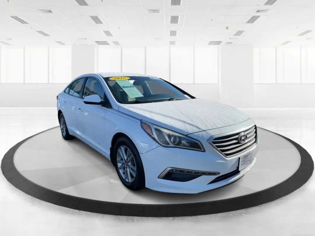 photo of 2015 Hyundai Sonata SE