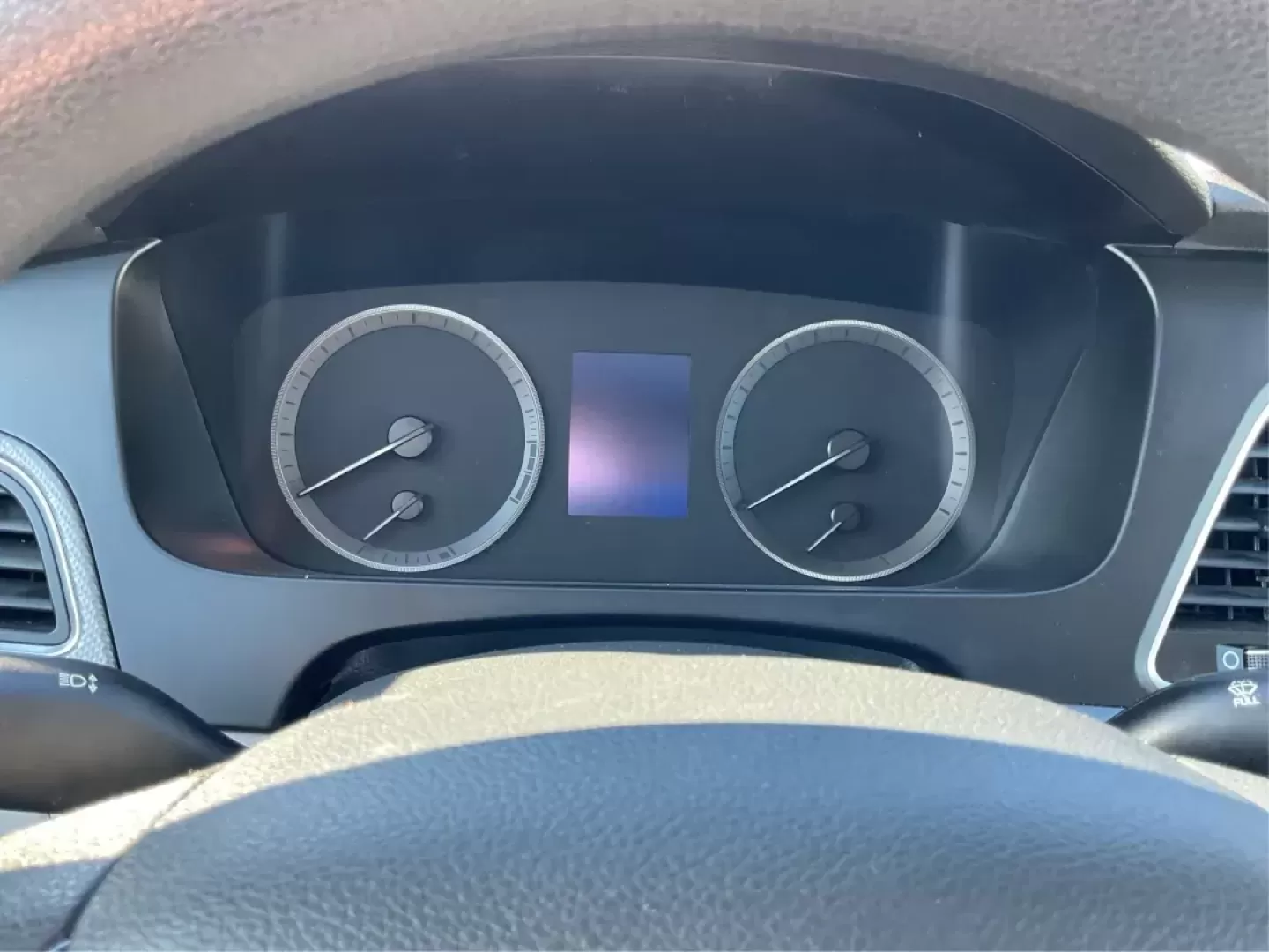 2015 Hyundai Sonata SE (5NPE24AF9FH) with an 2.4L I-4 gasoline direct injection engine, located at 1951 S Dayton Lakeview Rd., New Carlisle, OH, 45344, (937) 908-9800, 39.890999, -84.050255 - Photo#14
