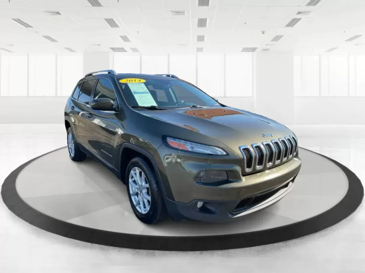 2014 Jeep Cherokee Latitude (1C4PJLCS8EW) with an MultiAir2 Tigershark 2.4L I-4 variable valve contr engine, located at 8750 N County Rd 25A, Piqua, OH, 45356, (937) 908-9800, 40.164391, -84.232513 - Photo#0