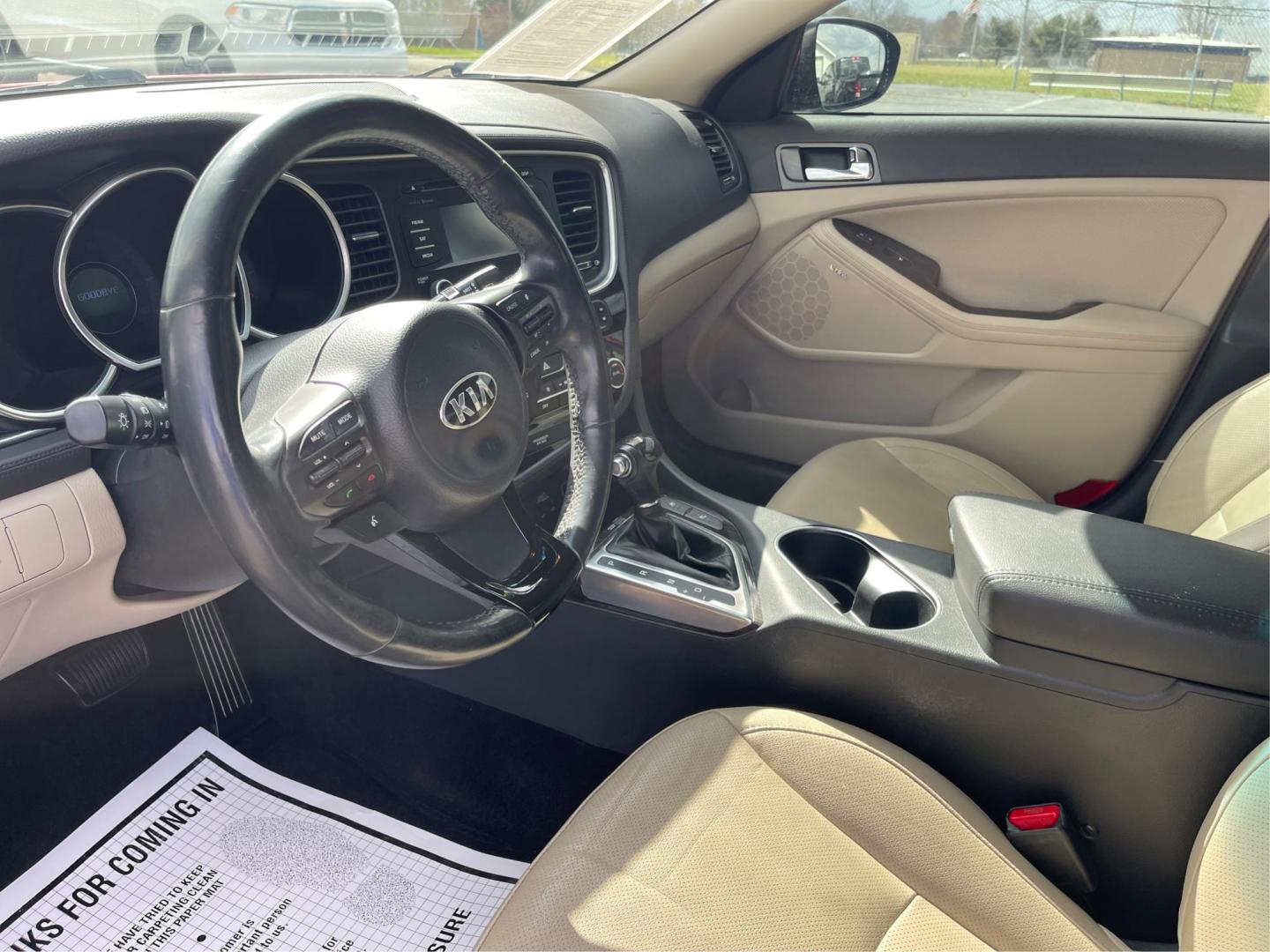 2014 Kia Optima EX (5XXGN4A70EG) with an Theta II 2.4L I-4 gasoline direct injection engine, located at 1184 Kauffman Ave, Fairborn, OH, 45324, (937) 908-9800, 39.807072, -84.030914 - Photo#8