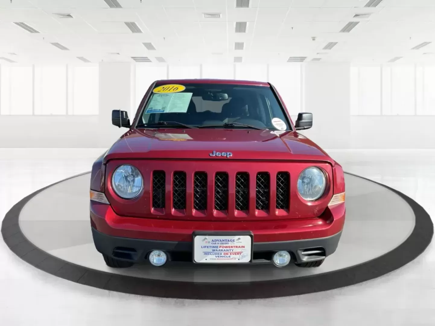 2016 Jeep Patriot Sport (1C4NJRBB0GD) with an 2.4L I-4 DOHC engine, located at 1184 Kauffman Ave, Fairborn, OH, 45324, (937) 908-9800, 39.807072, -84.030914 - Photo#4