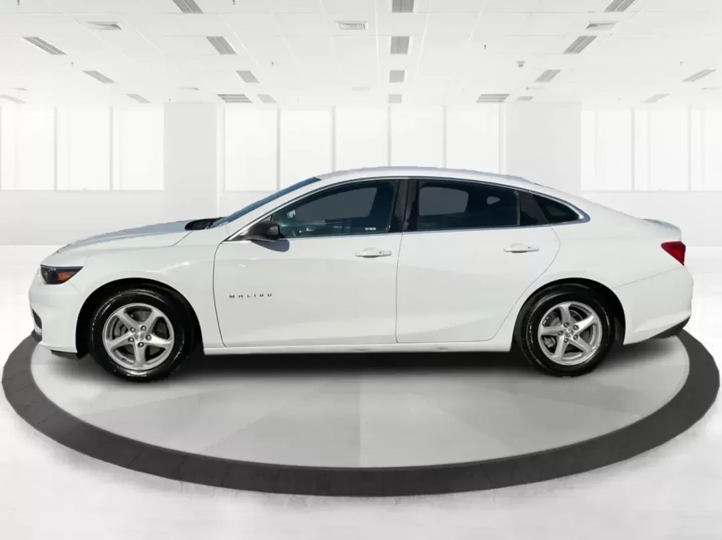 2016 Chevrolet Malibu LS (1G1ZB5ST7GF) with an ECOTEC 1.5L I-4 gasoline direct injection engine, located at 8750 N County Rd 25A, Piqua, OH, 45356, (937) 908-9800, 40.164391, -84.232513 - Photo#5