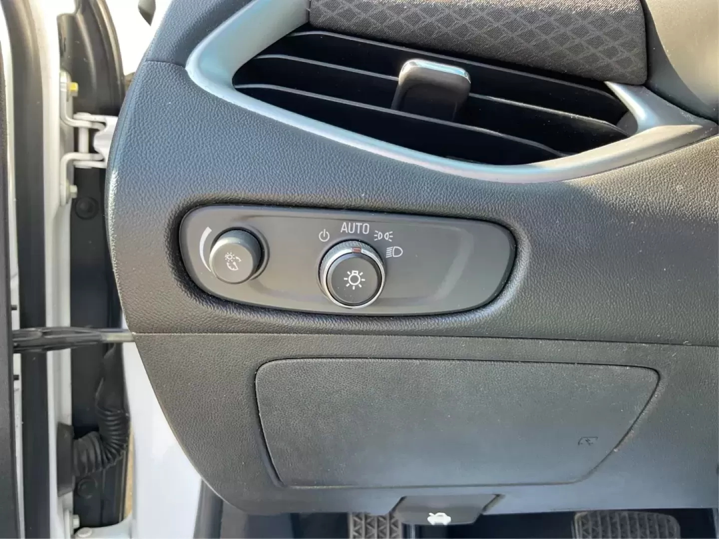 2016 Chevrolet Malibu LS (1G1ZB5ST7GF) with an ECOTEC 1.5L I-4 gasoline direct injection engine, located at 8750 N County Rd 25A, Piqua, OH, 45356, (937) 908-9800, 40.164391, -84.232513 - Photo#16