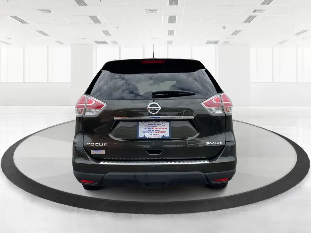 2015 Nissan Rogue SV (KNMAT2MV6FP) with an 2.5L I-4 DOHC engine, located at 1230 East Main St, Xenia, OH, 45385, (937) 908-9800, 39.688026, -83.910172 - 2015 Nissan Rogue SV - Photo#2