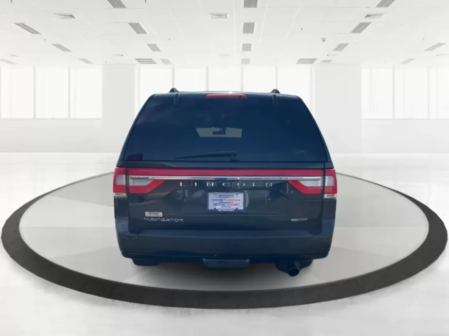 2015 Lincoln Navigator Base (5LMJJ2JT1FE) with an Other engine, located at 1184 Kauffman Ave, Fairborn, OH, 45324, (937) 908-9800, 39.807072, -84.030914 - Photo#3