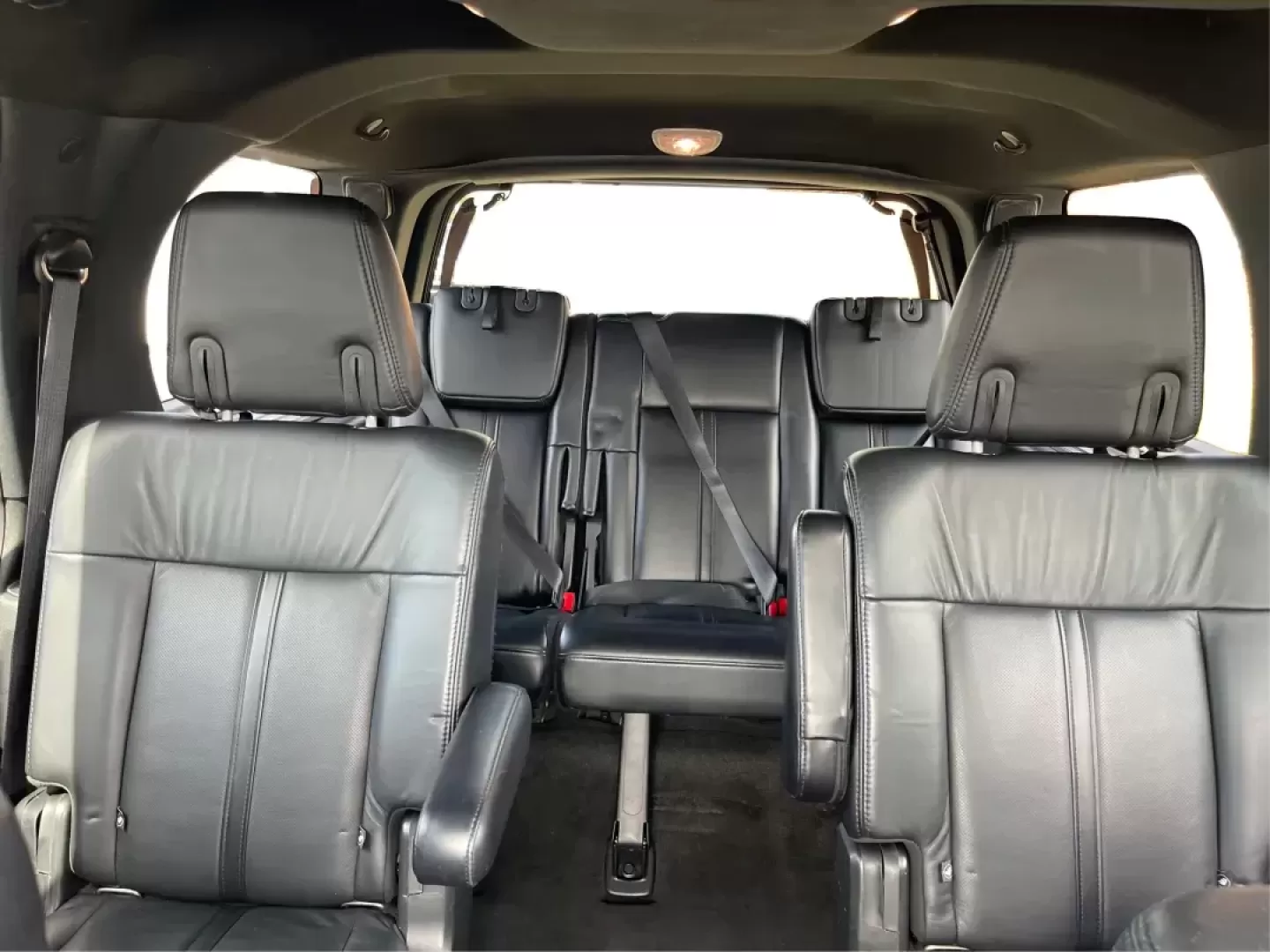 2015 Lincoln Navigator Base (5LMJJ2JT1FE) with an Other engine, located at 1184 Kauffman Ave, Fairborn, OH, 45324, (937) 908-9800, 39.807072, -84.030914 - Photo#13