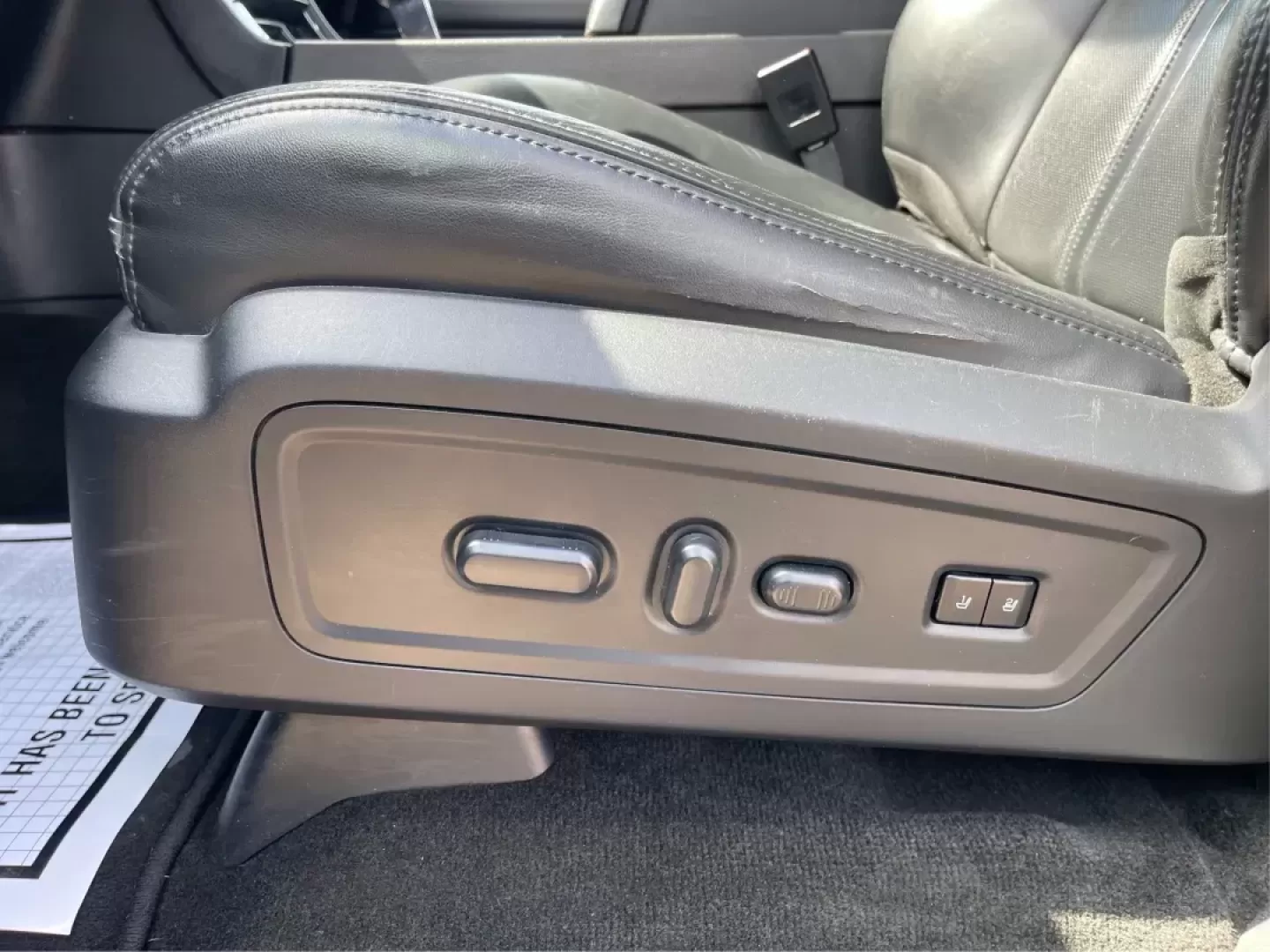 2015 Lincoln Navigator Base (5LMJJ2JT1FE) with an Other engine, located at 1184 Kauffman Ave, Fairborn, OH, 45324, (937) 908-9800, 39.807072, -84.030914 - Photo#17