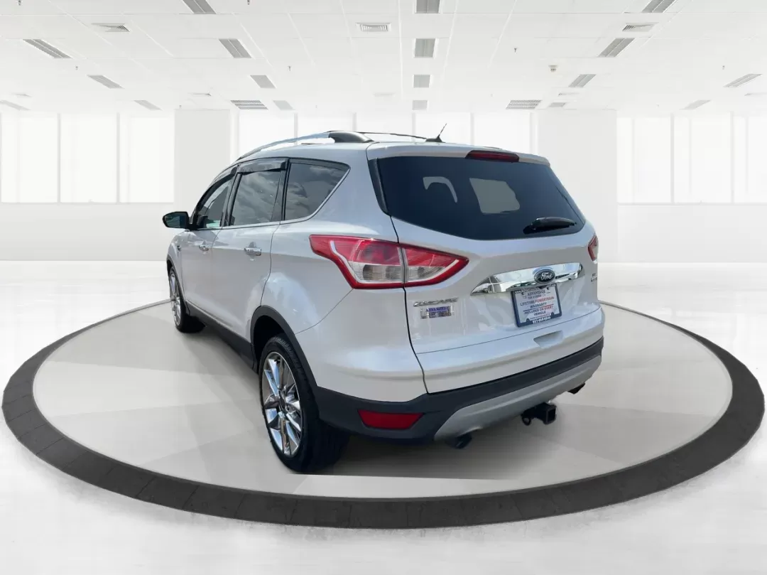 2015 Ford Escape SE (1FMCU9G92FU) with an EcoBoost 1.6L I-4 gasoline direct injection engine, located at 4508 South Dixie Dr, Moraine, OH, 45439, (937) 908-9800, 39.689976, -84.218452 - 2015 Ford Escape SE - Photo#4