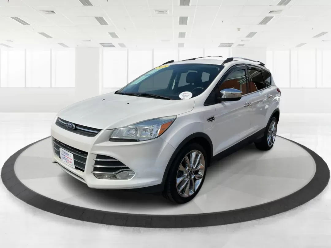 2015 Ford Escape SE (1FMCU9G92FU) with an EcoBoost 1.6L I-4 gasoline direct injection engine, located at 4508 South Dixie Dr, Moraine, OH, 45439, (937) 908-9800, 39.689976, -84.218452 - 2015 Ford Escape SE - Photo#7