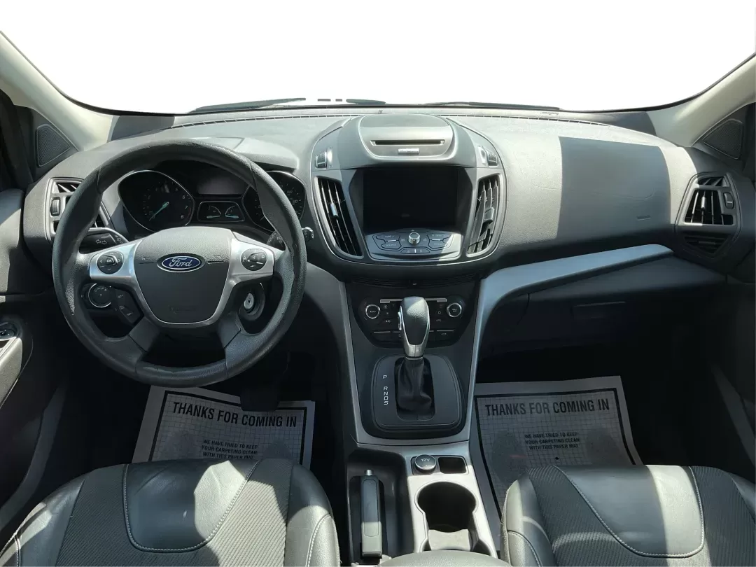 2015 Ford Escape SE (1FMCU9G92FU) with an EcoBoost 1.6L I-4 gasoline direct injection engine, located at 4508 South Dixie Dr, Moraine, OH, 45439, (937) 908-9800, 39.689976, -84.218452 - 2015 Ford Escape SE - Photo#20
