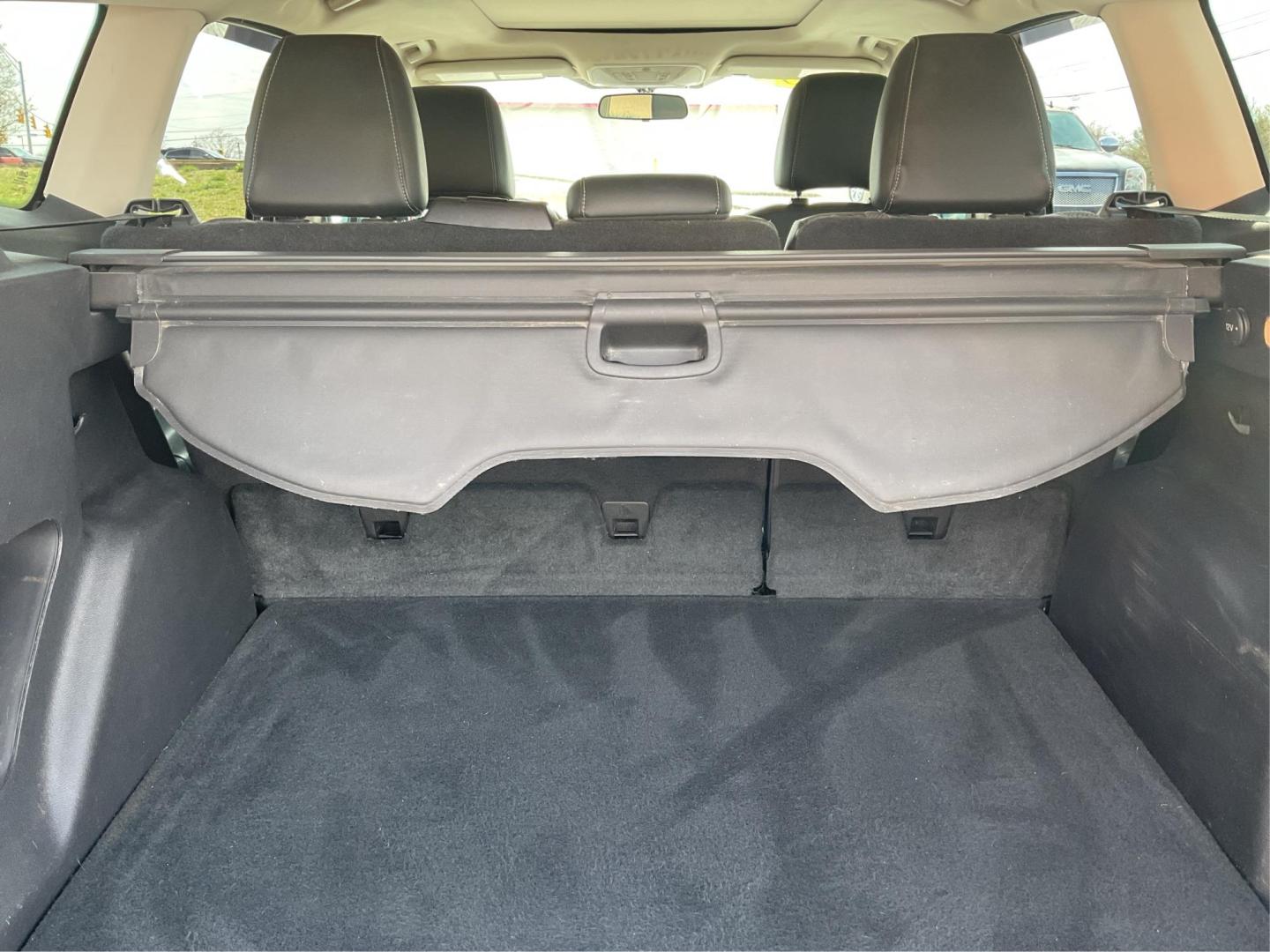 2015 Ford Escape SE (1FMCU9G92FU) with an EcoBoost 1.6L I-4 gasoline direct injection engine, located at 401 Woodman Dr, Riverside, OH, 45431, (937) 908-9800, 39.760899, -84.123421 - Photo#11