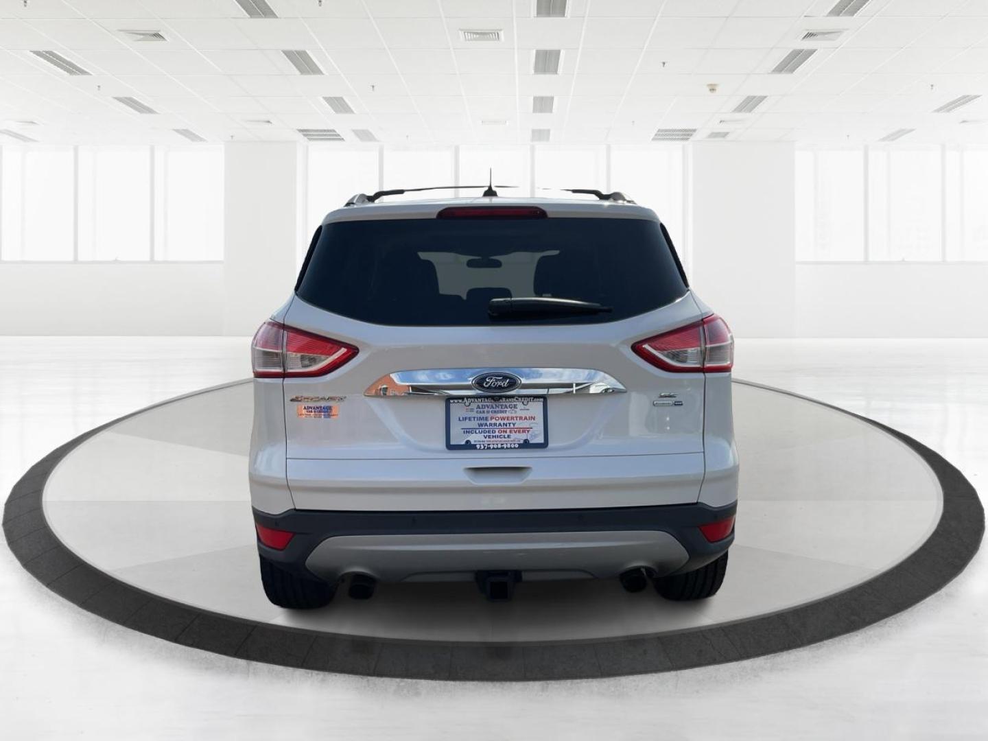2015 Ford Escape SE (1FMCU9G92FU) with an EcoBoost 1.6L I-4 gasoline direct injection engine, located at 401 Woodman Dr, Riverside, OH, 45431, (937) 908-9800, 39.760899, -84.123421 - Photo#3