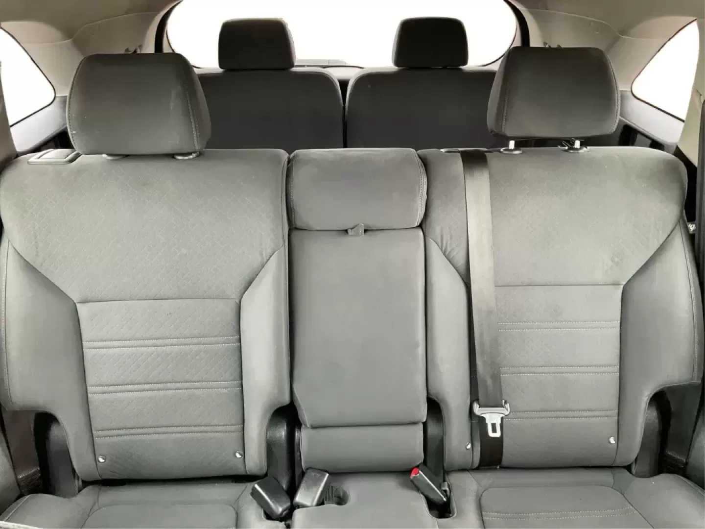2016 Kia Sorento 2.4L LX (5XYPGDA39GG) with an 2.4L I-4 gasoline direct injection engine, located at 1099 N County Rd 25A, Troy, OH, 45373, (937) 908-9800, 40.057079, -84.212883 - Photo#14