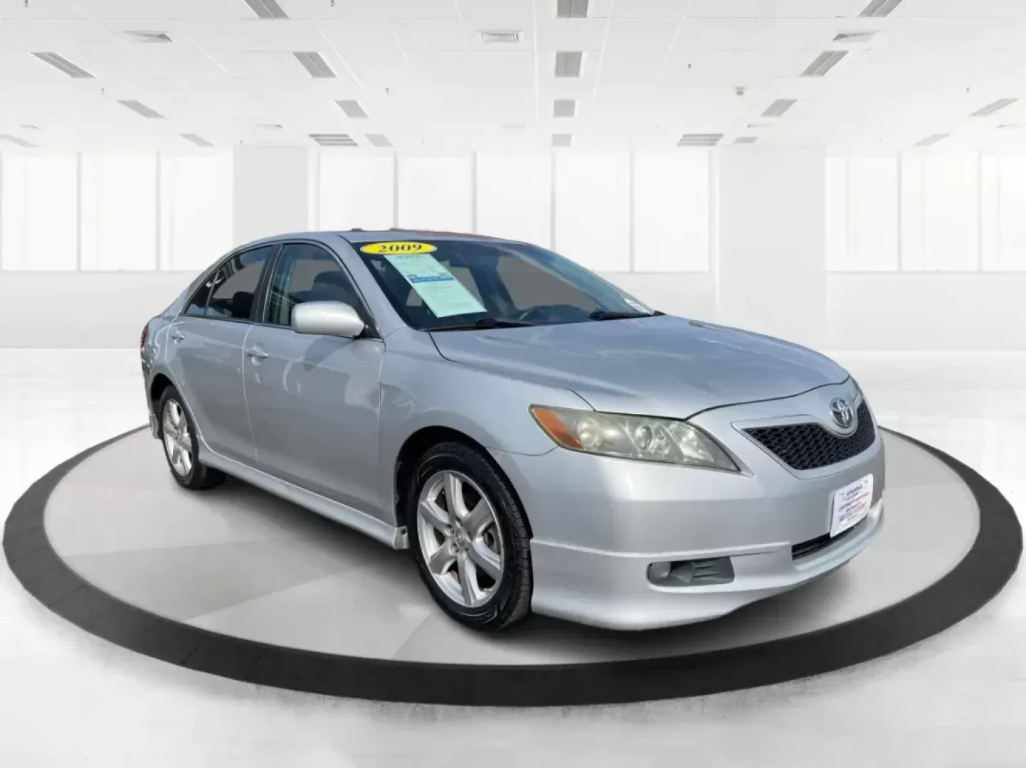 2009 Toyota Camry SE V6 (4T1BK46K39U) with an 3.5L V-6 DOHC engine, located at 401 Woodman Dr, Riverside, OH, 45431, (937) 908-9800, 39.760899, -84.123421 - 2009 Toyota Camry SE V6 - Photo#0