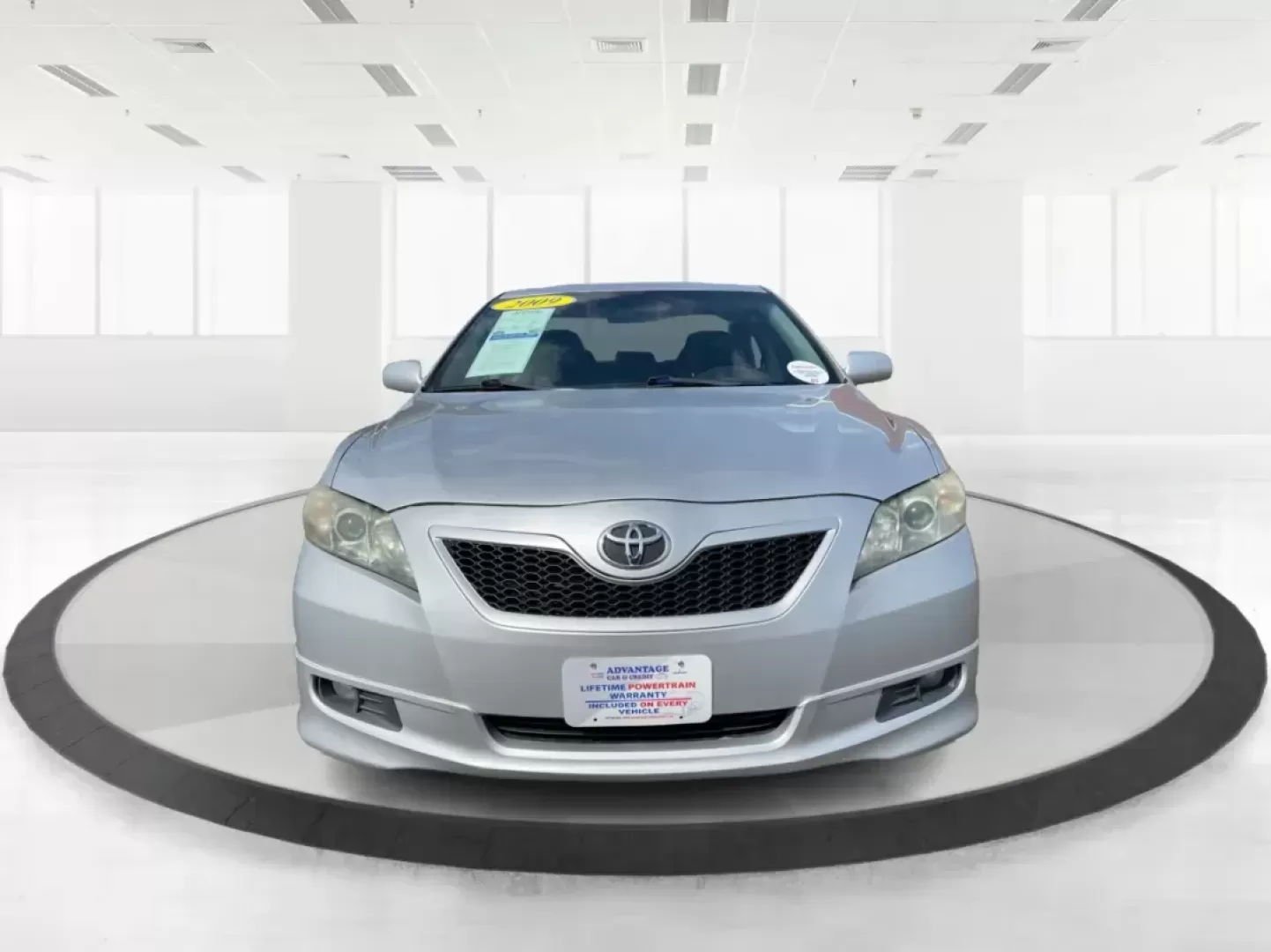 2009 Toyota Camry SE V6 (4T1BK46K39U) with an 3.5L V-6 DOHC engine, located at 401 Woodman Dr, Riverside, OH, 45431, (937) 908-9800, 39.760899, -84.123421 - 2009 Toyota Camry SE V6 - Photo#6