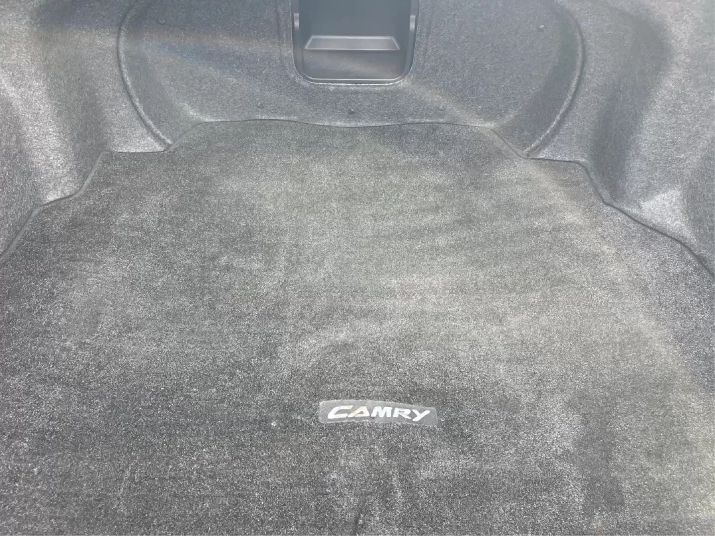 2009 Toyota Camry SE V6 (4T1BK46K39U) with an 3.5L V-6 DOHC engine, located at 401 Woodman Dr, Riverside, OH, 45431, (937) 908-9800, 39.760899, -84.123421 - 2009 Toyota Camry SE V6 - Photo#12