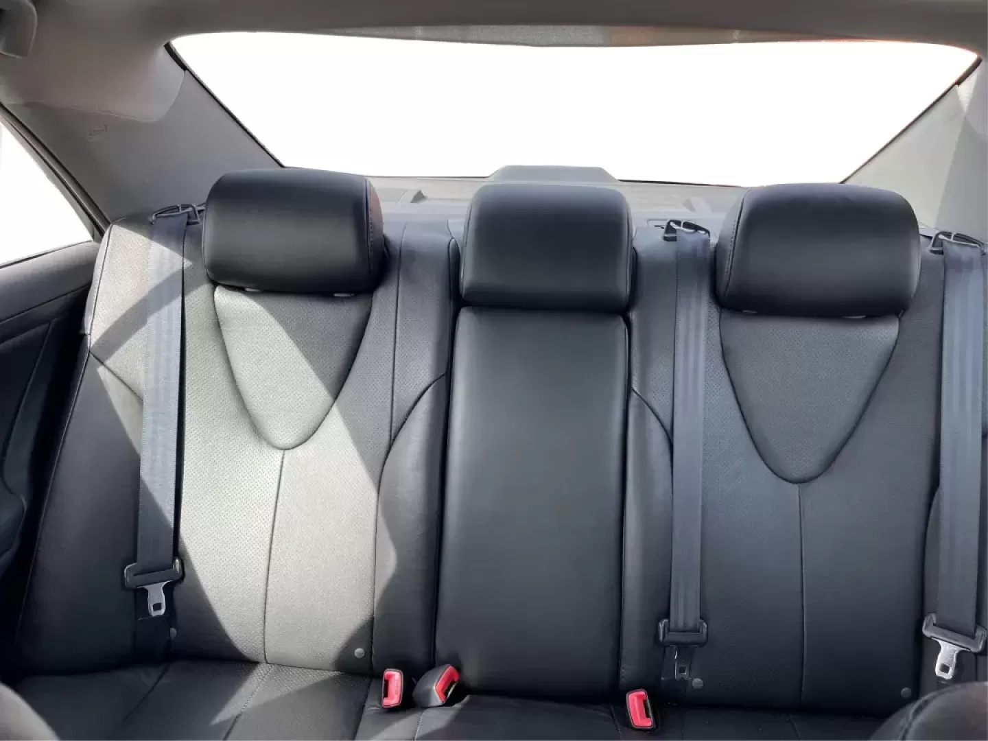 2009 Toyota Camry SE V6 (4T1BK46K39U) with an 3.5L V-6 DOHC engine, located at 401 Woodman Dr, Riverside, OH, 45431, (937) 908-9800, 39.760899, -84.123421 - 2009 Toyota Camry SE V6 - Photo#14