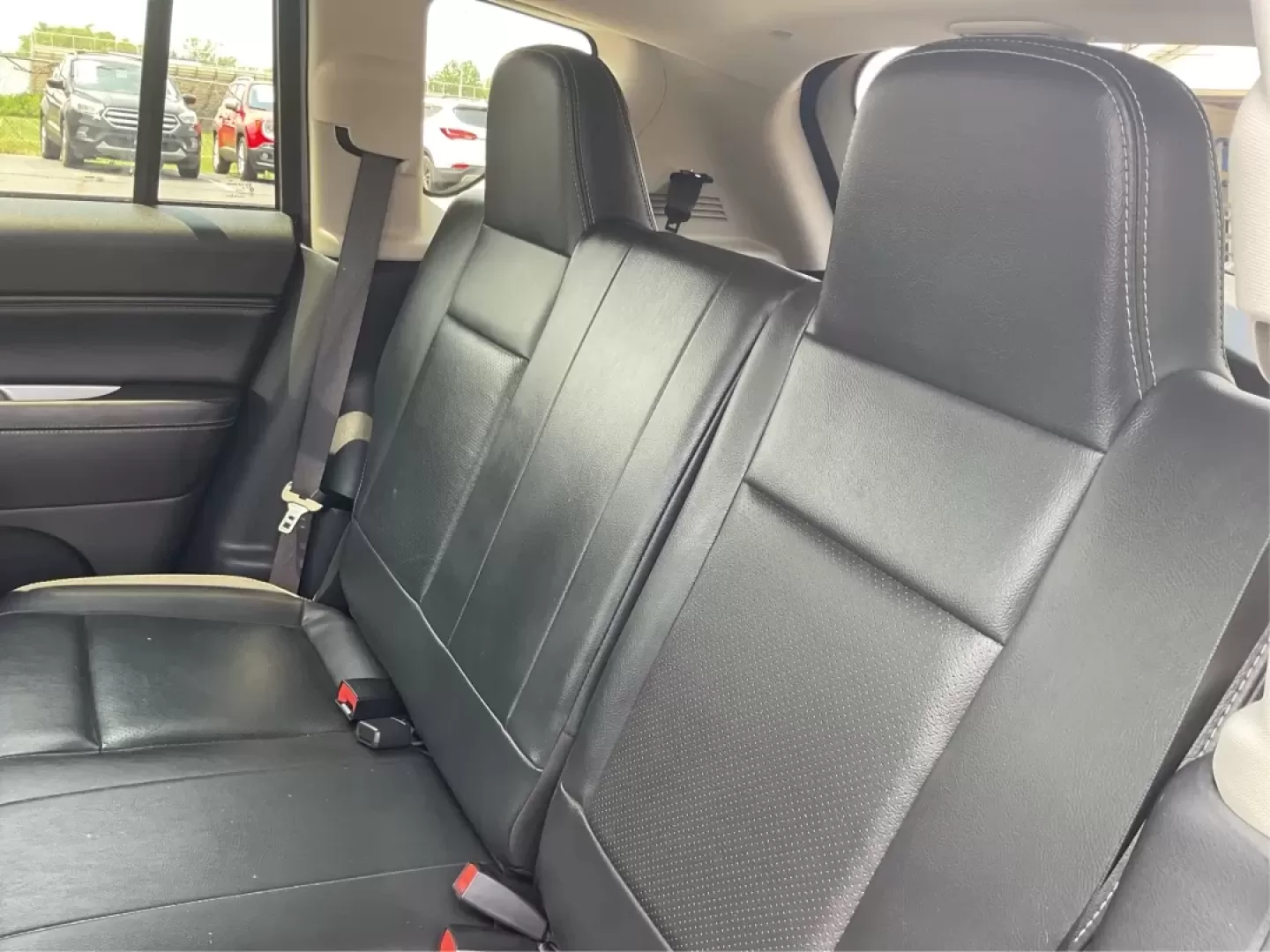 2016 Jeep Compass High Altitude Edition (1C4NJDEB2GD) with an 2.4L I-4 DOHC engine, located at 880 E. National Road, Vandalia, OH, 45377, (937) 908-9800, 39.891918, -84.183594 - **Adventure Awaits with this 2016 Jeep Compass High Altitude Edition!**<br /> <br /> Are you ready to elevate your driving experience? Perfect for weekend getaways or long commutes, this 2016 Jeep Compass High Altitude Edition is designed to tackle any journey with confidence and style. At Advantage - Photo#10