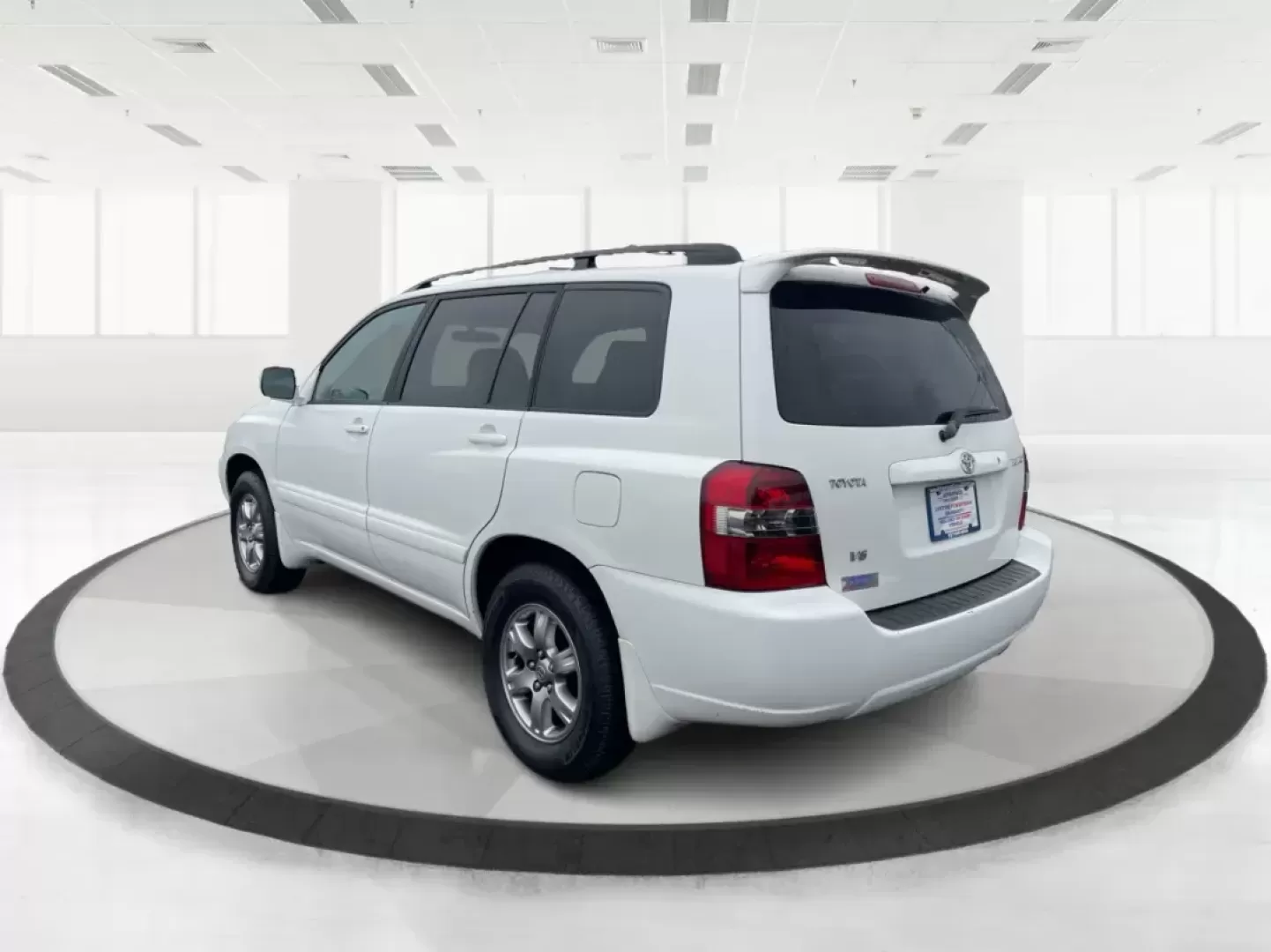 2007 Toyota Highlander V6 | Sport V6 (JTEGP21A370) with an 3.3L V-6 DOHC engine, located at 1230 East Main St, Xenia, OH, 45385, (937) 908-9800, 39.688026, -83.910172 - 2007 Toyota Highlander V6 | Sport V6 - Photo#4