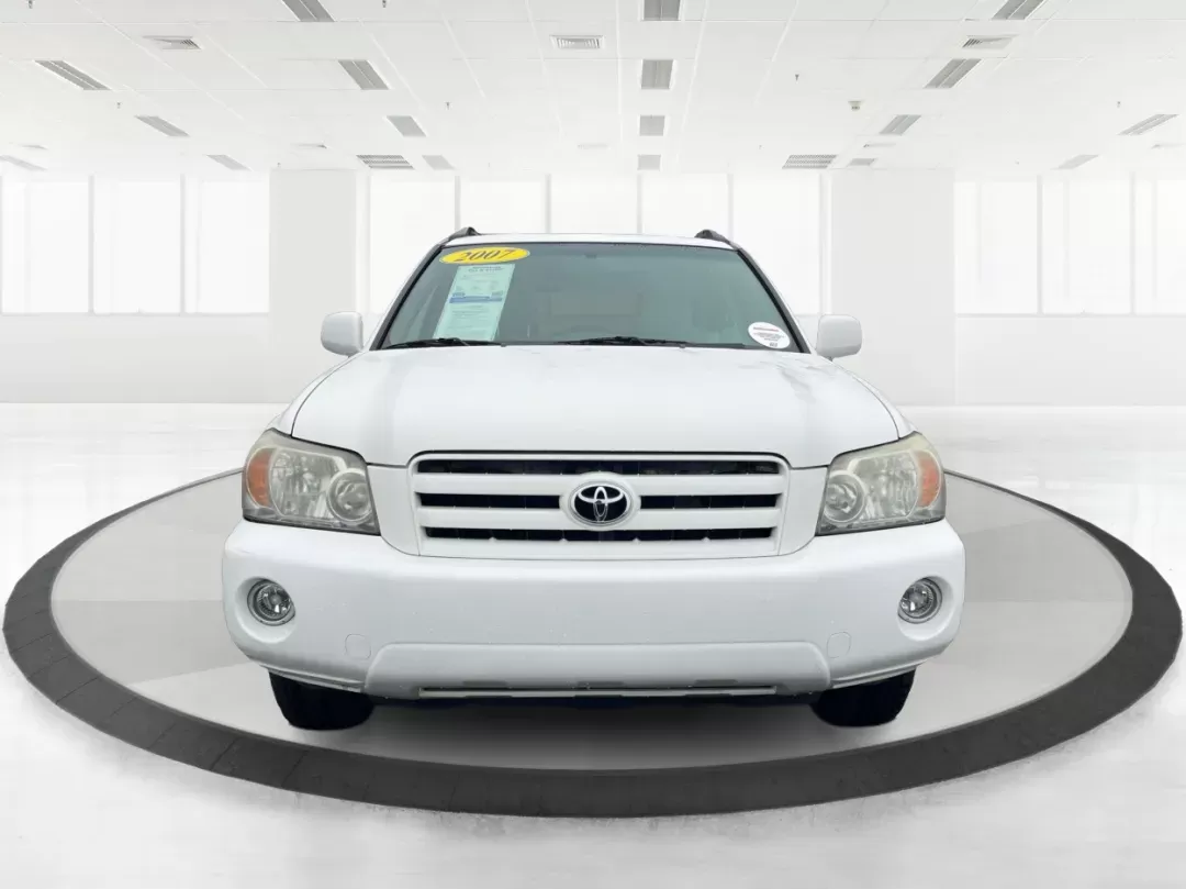 2007 Toyota Highlander V6 | Sport V6 (JTEGP21A370) with an 3.3L V-6 DOHC engine, located at 1230 East Main St, Xenia, OH, 45385, (937) 908-9800, 39.688026, -83.910172 - 2007 Toyota Highlander V6 | Sport V6 - Photo#6