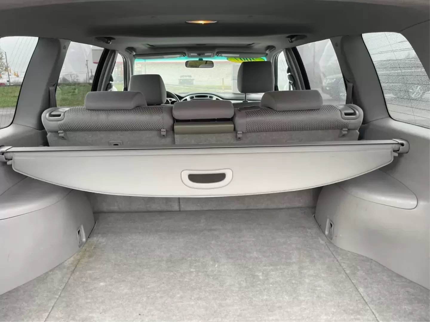 2007 Toyota Highlander V6 | Sport V6 (JTEGP21A370) with an 3.3L V-6 DOHC engine, located at 1230 East Main St, Xenia, OH, 45385, (937) 908-9800, 39.688026, -83.910172 - 2007 Toyota Highlander V6 | Sport V6 - Photo#11