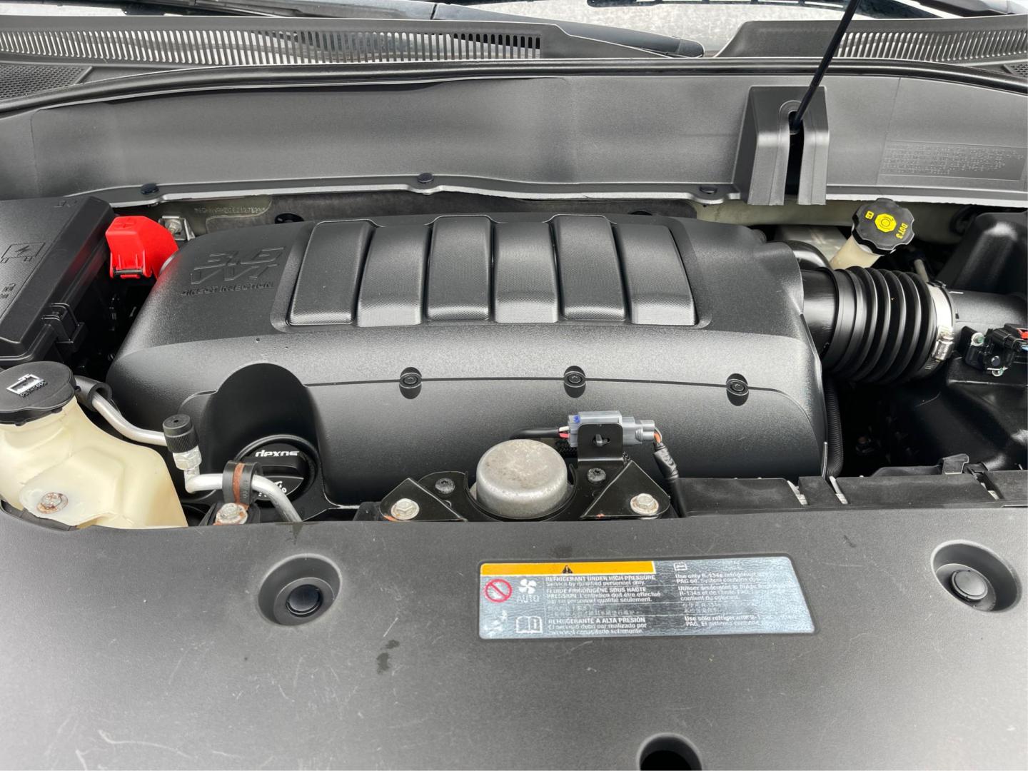 2014 GMC Acadia SLT-1 (1GKKVRKD2EJ) with an 3.6L V-6 gasoline direct injection engine, located at 1099 N County Rd 25A, Troy, OH, 45373, (937) 908-9800, 40.057079, -84.212883 - Photo#10