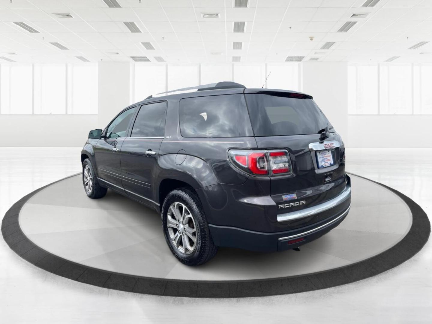 2014 GMC Acadia SLT-1 (1GKKVRKD2EJ) with an 3.6L V-6 gasoline direct injection engine, located at 1099 N County Rd 25A, Troy, OH, 45373, (937) 908-9800, 40.057079, -84.212883 - Photo#4