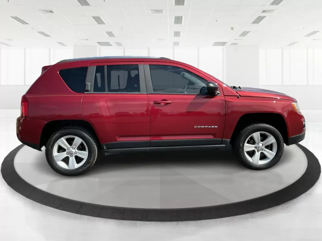 2013 Jeep Compass Latitude (1C4NJDEB6DD) with an 2.4L I-4 DOHC engine, located at 1184 Kauffman Ave, Fairborn, OH, 45324, (937) 908-9800, 39.807072, -84.030914 - Photo#1