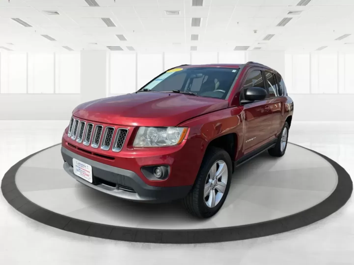 2013 Jeep Compass Latitude (1C4NJDEB6DD) with an 2.4L I-4 DOHC engine, located at 1184 Kauffman Ave, Fairborn, OH, 45324, (937) 908-9800, 39.807072, -84.030914 - Photo#6