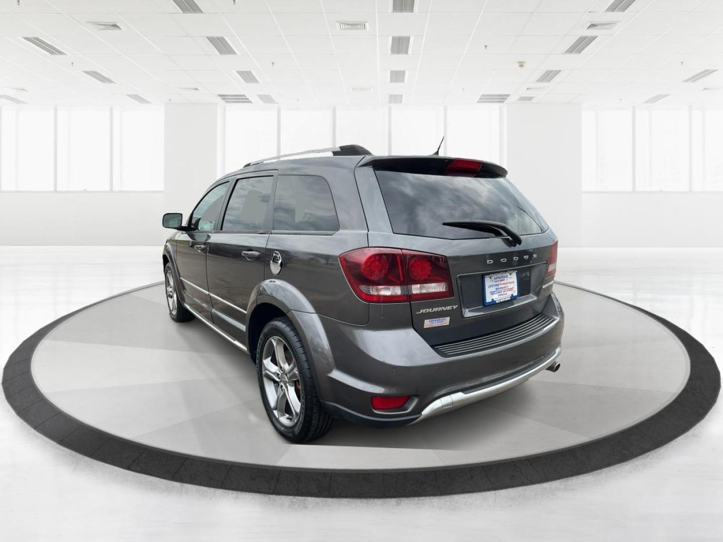2017 Dodge Journey Crossroad (3C4PDCGB2HT) with an Pentastar 3.6L V-6 DOHC engine, located at 401 Woodman Dr, Riverside, OH, 45431, (937) 908-9800, 39.760899, -84.123421 - Photo#4