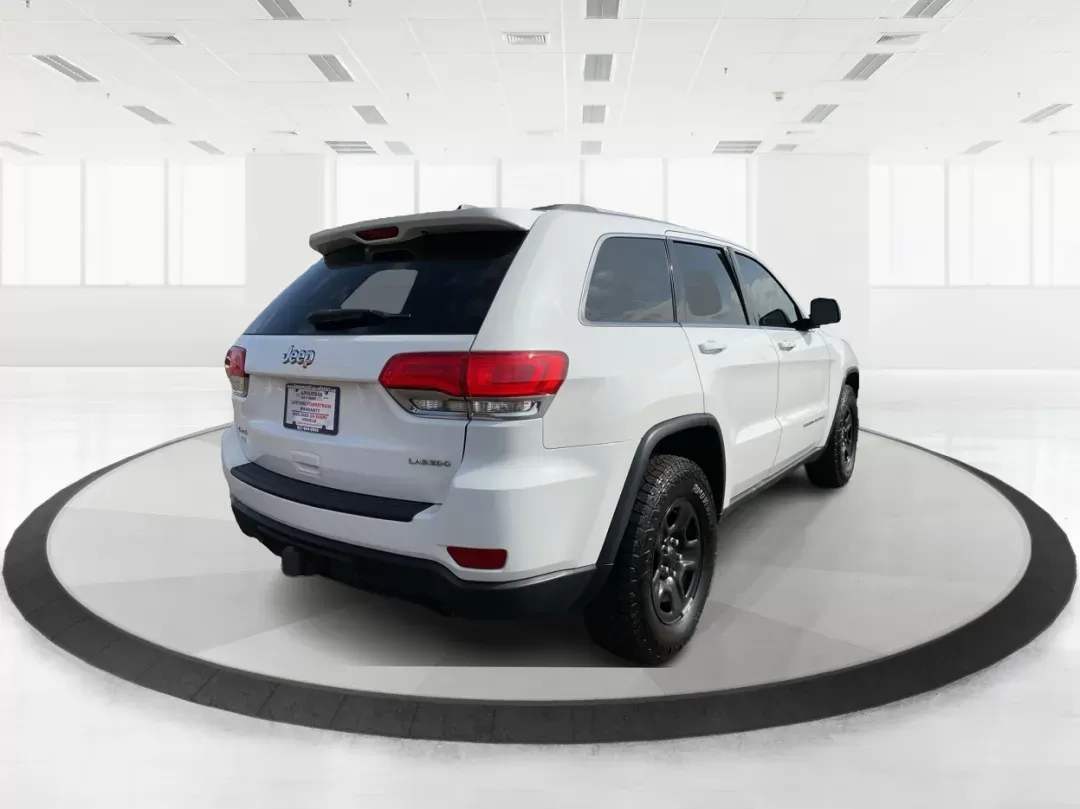2014 Jeep Grand Cherokee Laredo (1C4RJFAGXEC) with an 3.6L V-6 DOHC engine, located at 1951 S Dayton Lakeview Rd., New Carlisle, OH, 45344, (937) 908-9800, 39.890999, -84.050255 - Photo#2