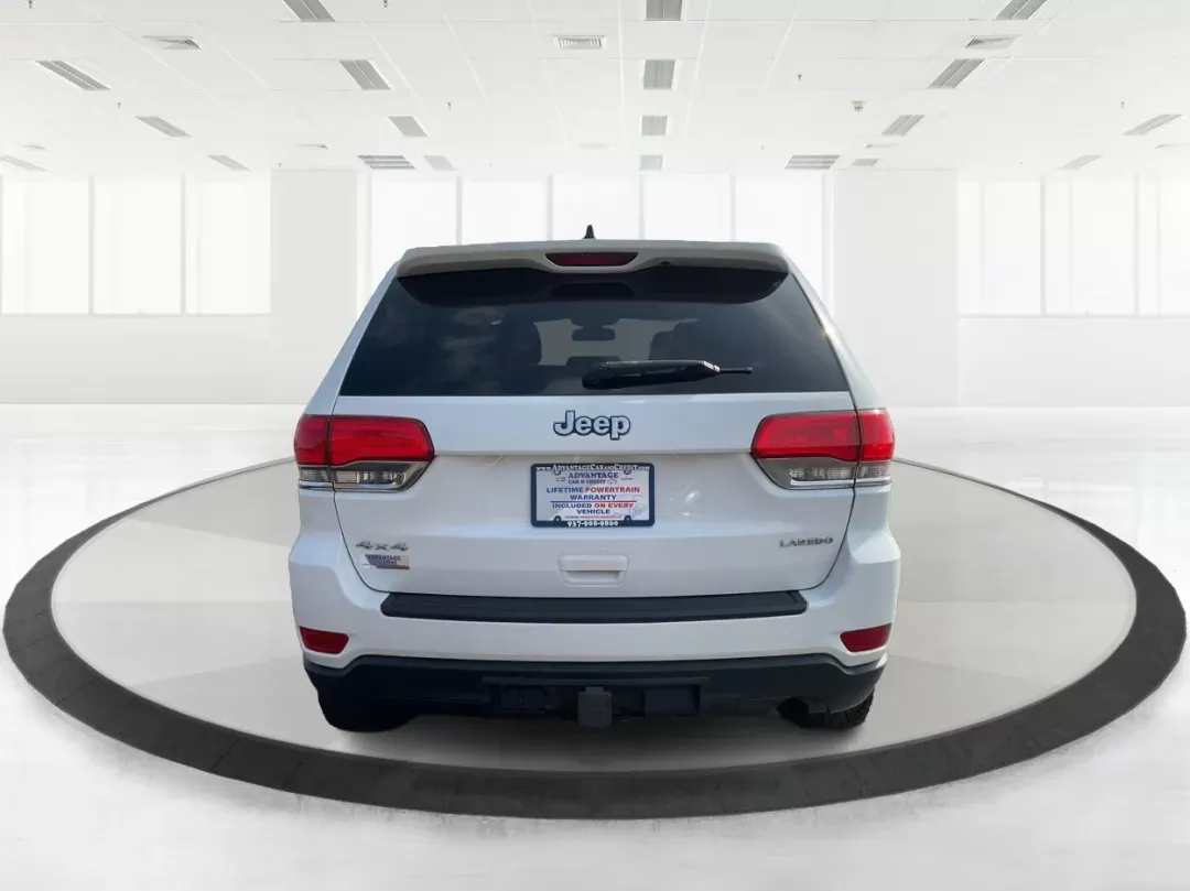 2014 Jeep Grand Cherokee Laredo (1C4RJFAGXEC) with an 3.6L V-6 DOHC engine, located at 1951 S Dayton Lakeview Rd., New Carlisle, OH, 45344, (937) 908-9800, 39.890999, -84.050255 - Photo#3