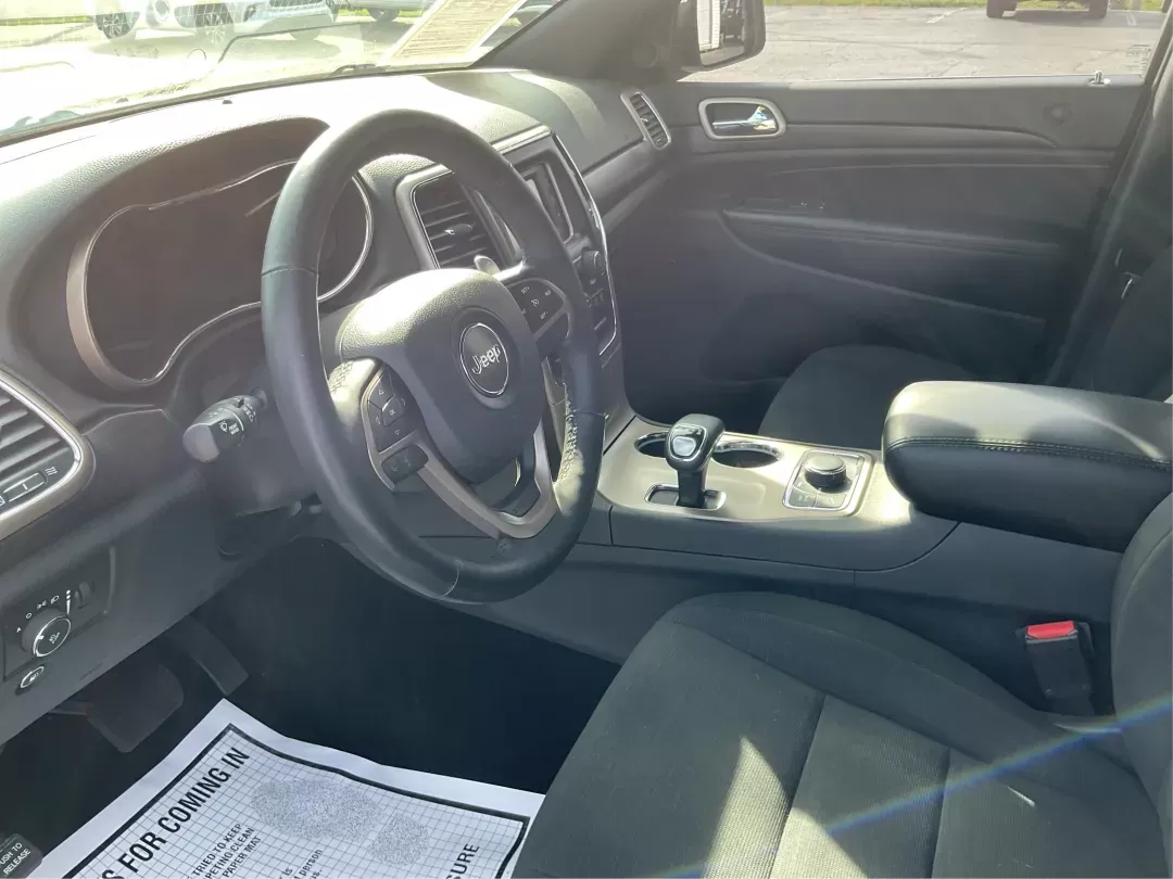 2014 Jeep Grand Cherokee Laredo (1C4RJFAGXEC) with an 3.6L V-6 DOHC engine, located at 1951 S Dayton Lakeview Rd., New Carlisle, OH, 45344, (937) 908-9800, 39.890999, -84.050255 - Photo#8