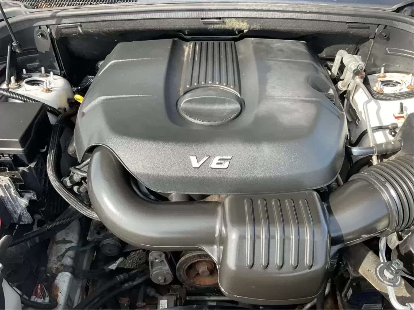 2014 Jeep Grand Cherokee Laredo (1C4RJFAGXEC) with an 3.6L V-6 DOHC engine, located at 1951 S Dayton Lakeview Rd., New Carlisle, OH, 45344, (937) 908-9800, 39.890999, -84.050255 - Photo#10