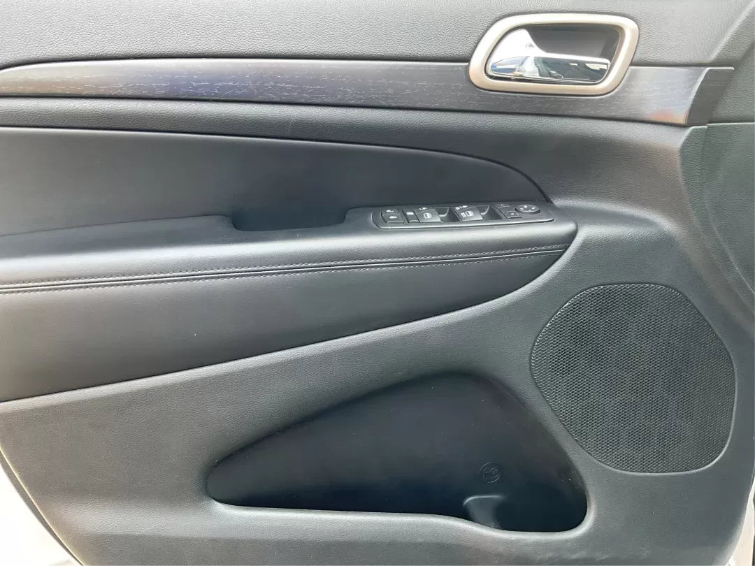 2014 Jeep Grand Cherokee Laredo (1C4RJFAGXEC) with an 3.6L V-6 DOHC engine, located at 1951 S Dayton Lakeview Rd., New Carlisle, OH, 45344, (937) 908-9800, 39.890999, -84.050255 - Photo#18