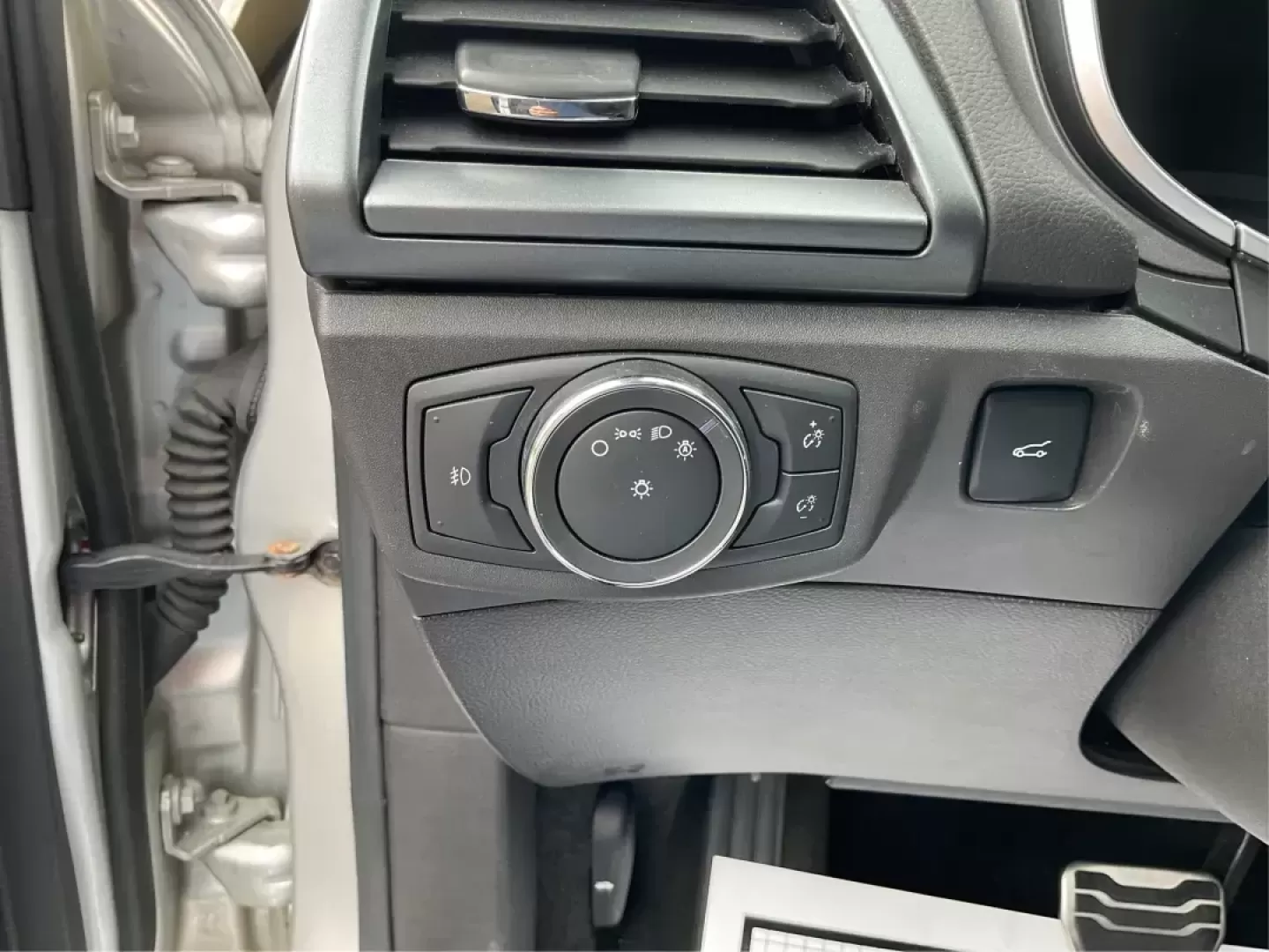 2015 Ford Fusion Titanium (3FA6P0K96FR) with an EcoBoost 2L I-4 gasoline direct injection engine, located at 401 Woodman Dr, Riverside, OH, 45431, (937) 908-9800, 39.760899, -84.123421 - 2015 Ford Fusion Titanium - Photo#17