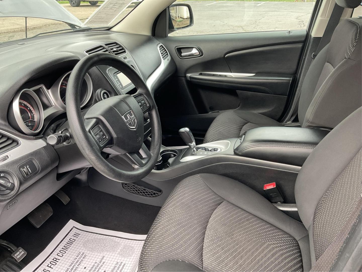 2016 Dodge Journey SXT (3C4PDDBG7GT) with an Pentastar 3.6L V-6 DOHC engine, located at 8750 N County Rd 25A, Piqua, OH, 45356, (937) 908-9800, 40.164391, -84.232513 - Photo#7