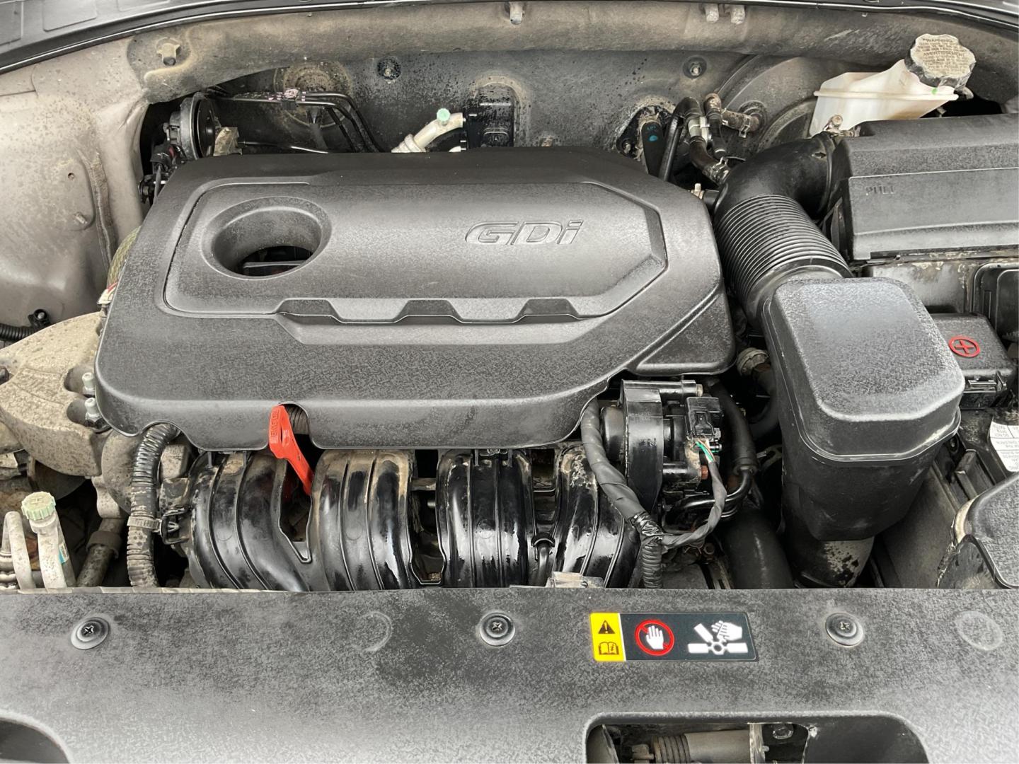 2016 Kia Sorento 2.4L LX (5XYPGDA32GG) with an 2.4L I-4 gasoline direct injection engine, located at 1184 Kauffman Ave, Fairborn, OH, 45324, (937) 908-9800, 39.807072, -84.030914 - Photo#10