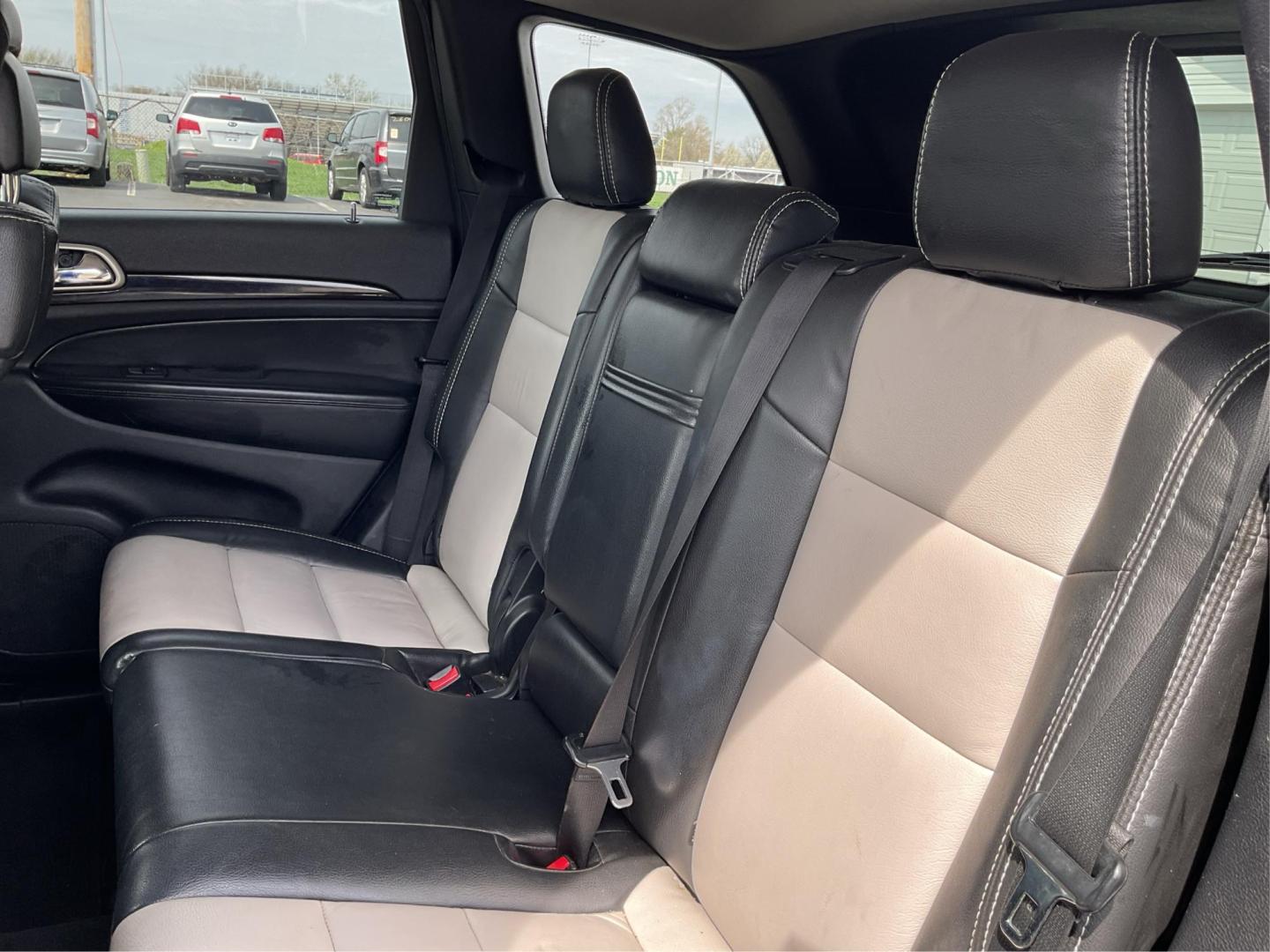 2012 Jeep Grand Cherokee Laredo (1C4RJFAG3CC) with an Other engine, located at 880 E. National Road, Vandalia, OH, 45377, (937) 908-9800, 39.891918, -84.183594 - Photo#9