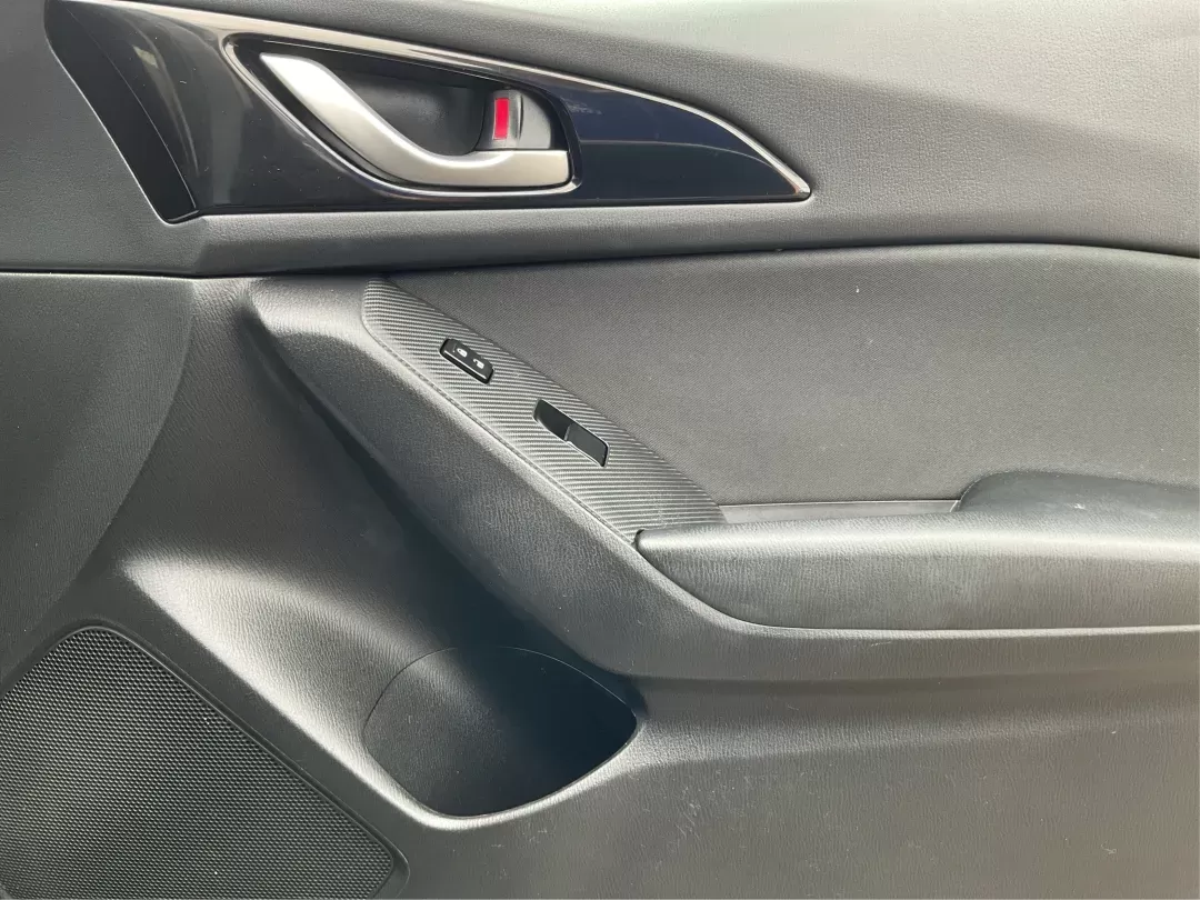 2016 Mazda MAZDA3 i Sport AT 4-Door (JM1BM1U74G1) with an 2.0L L4 DOHC 16V engine, 6-Speed Automatic transmission, located at 8750 N County Rd 25A, Piqua, OH, 45356, (937) 908-9800, 40.164391, -84.232513 - Photo#17