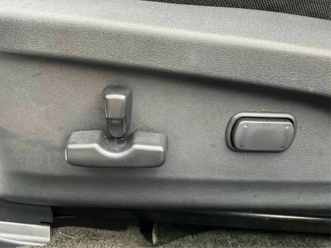 2014 Subaru Outback 2.5i Premium (4S4BRCDC0E3) with an 2.5L H-4 DOHC engine, located at 8750 N County Rd 25A, Piqua, OH, 45356, (937) 908-9800, 40.164391, -84.232513 - 2014 Subaru Outback 2.5i Premium - Photo#16