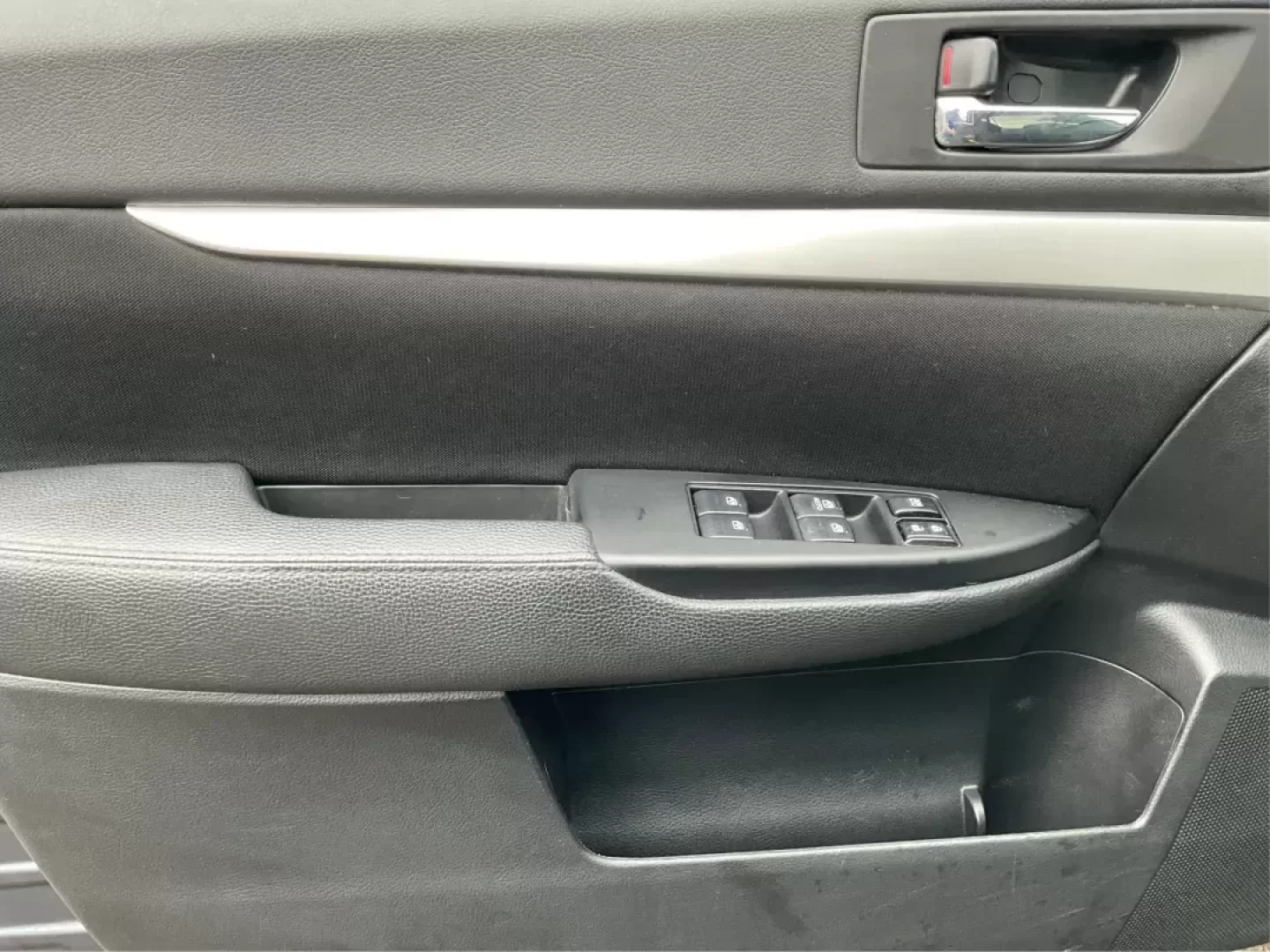 2014 Subaru Outback 2.5i Premium (4S4BRCDC0E3) with an 2.5L H-4 DOHC engine, located at 8750 N County Rd 25A, Piqua, OH, 45356, (937) 908-9800, 40.164391, -84.232513 - Photo#17