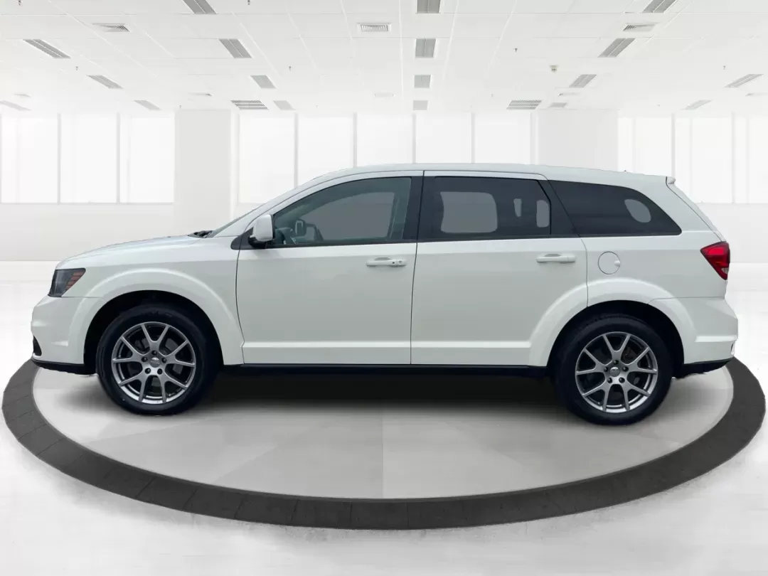 2015 Dodge Journey R/T (3C4PDDEG0FT) with an 3.6L V-6 DOHC engine, located at 1184 Kauffman Ave, Fairborn, OH, 45324, (937) 908-9800, 39.807072, -84.030914 - 2015 Dodge Journey R/T - Photo#5